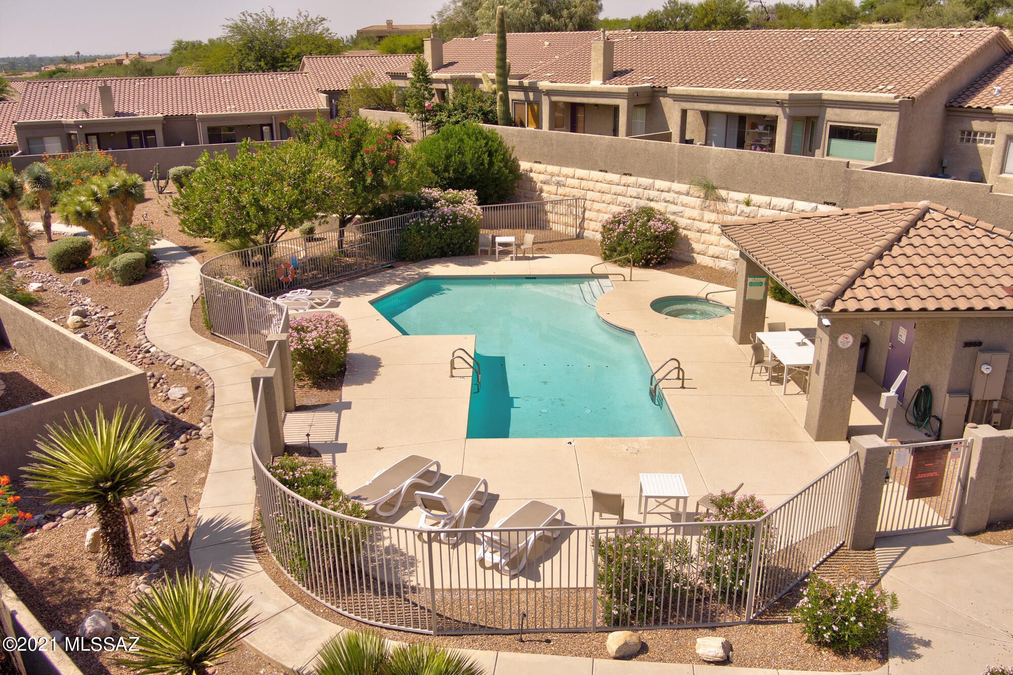 3869 N Forest Park Drive