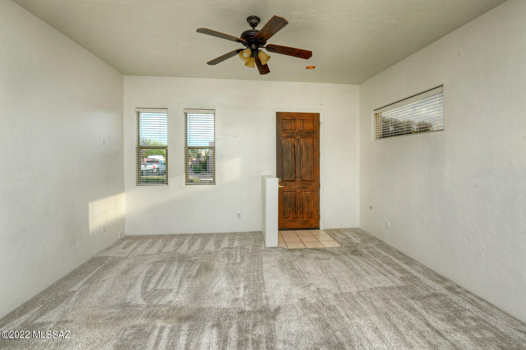 2946 N Cardell Circle