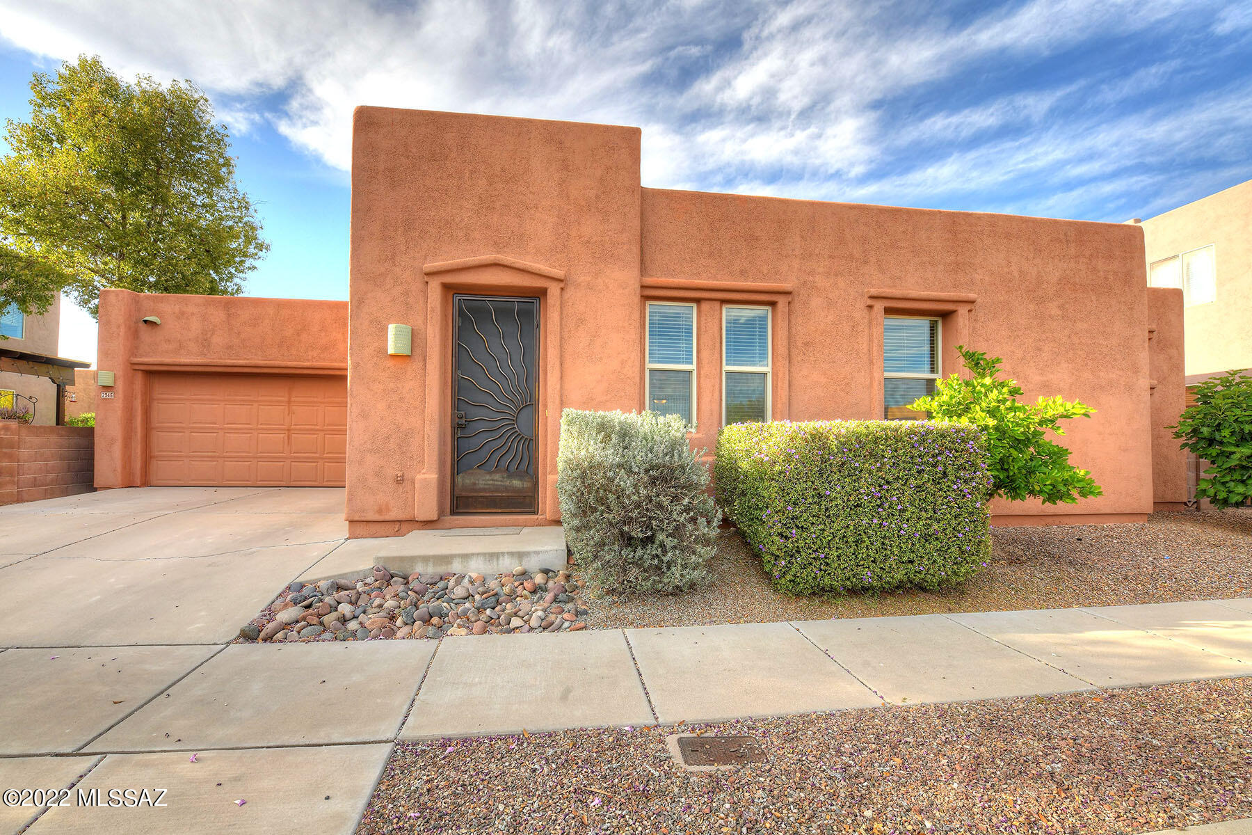 2946 N Cardell Circle