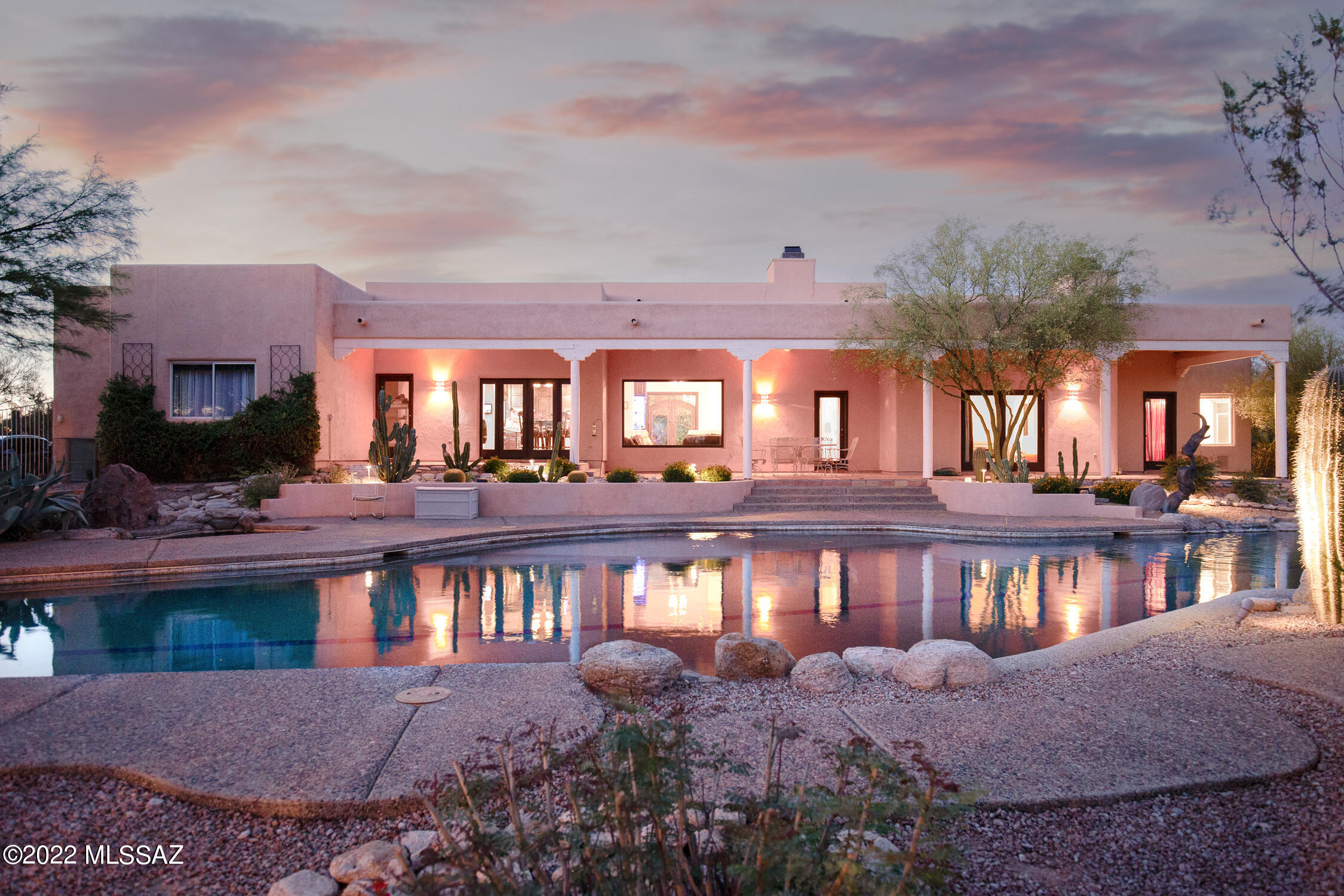 5541 N Via Entrada