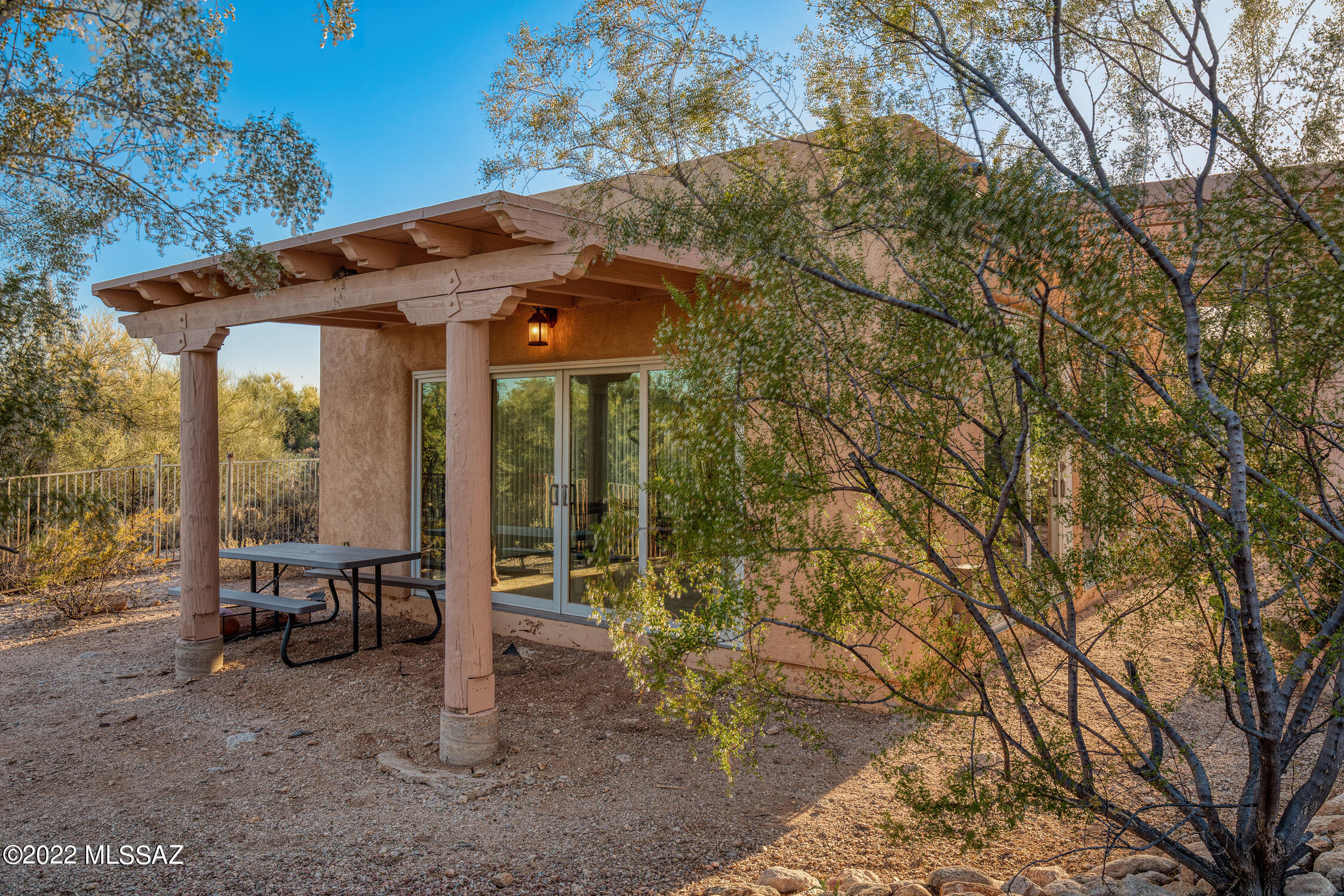 5541 N Via Entrada