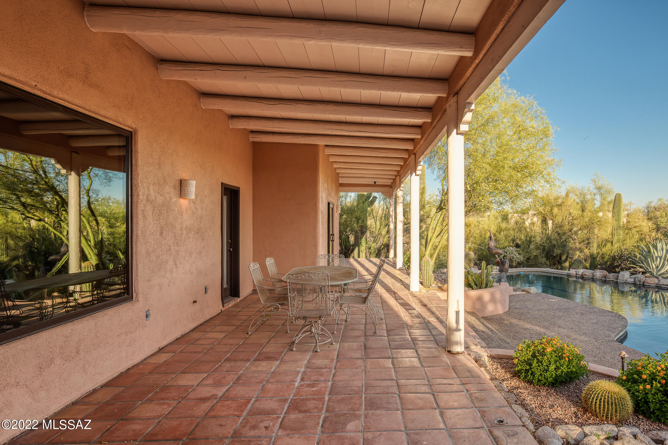 5541 N Via Entrada