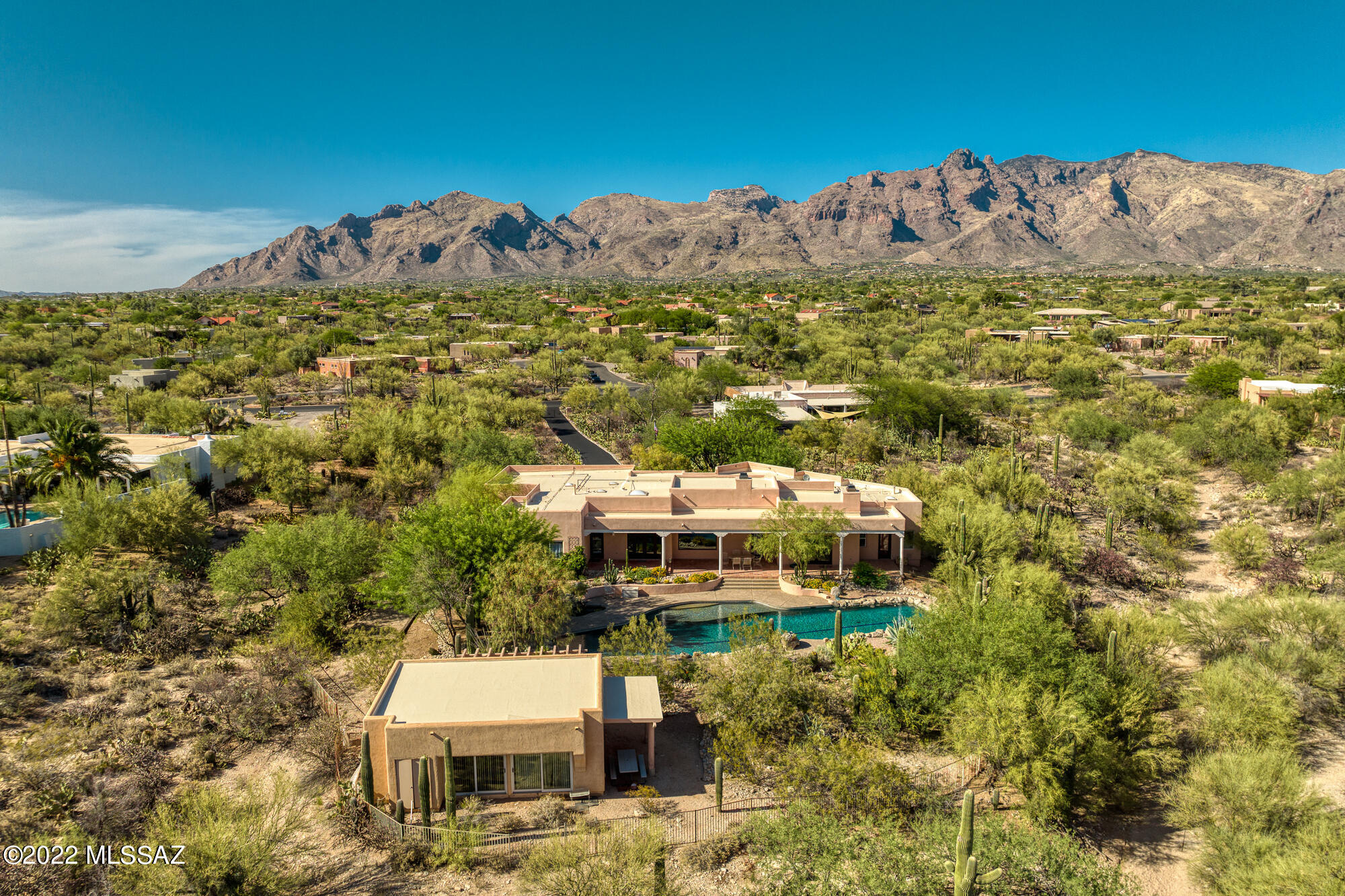 5541 N Via Entrada