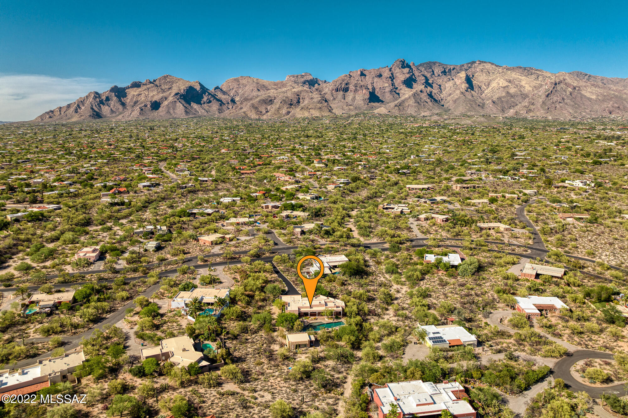5541 N Via Entrada