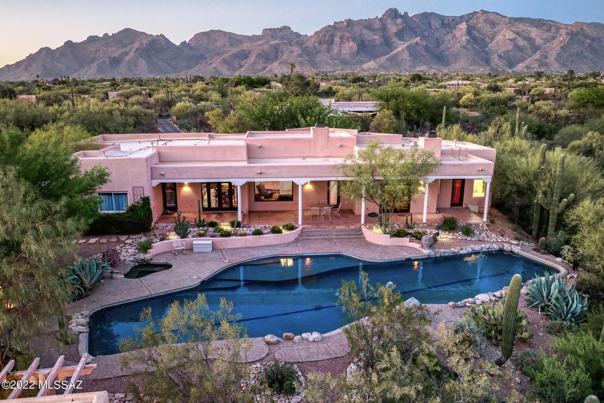 5541 N Via Entrada