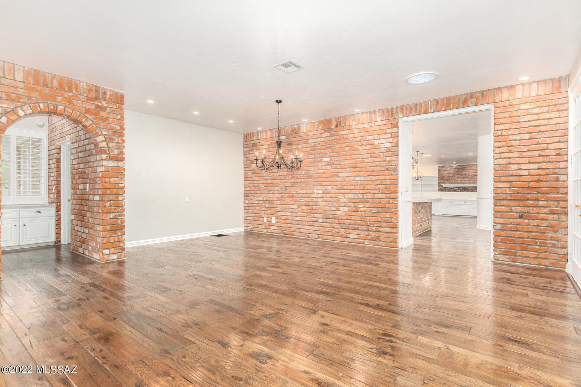 2306 Circulo De Anza