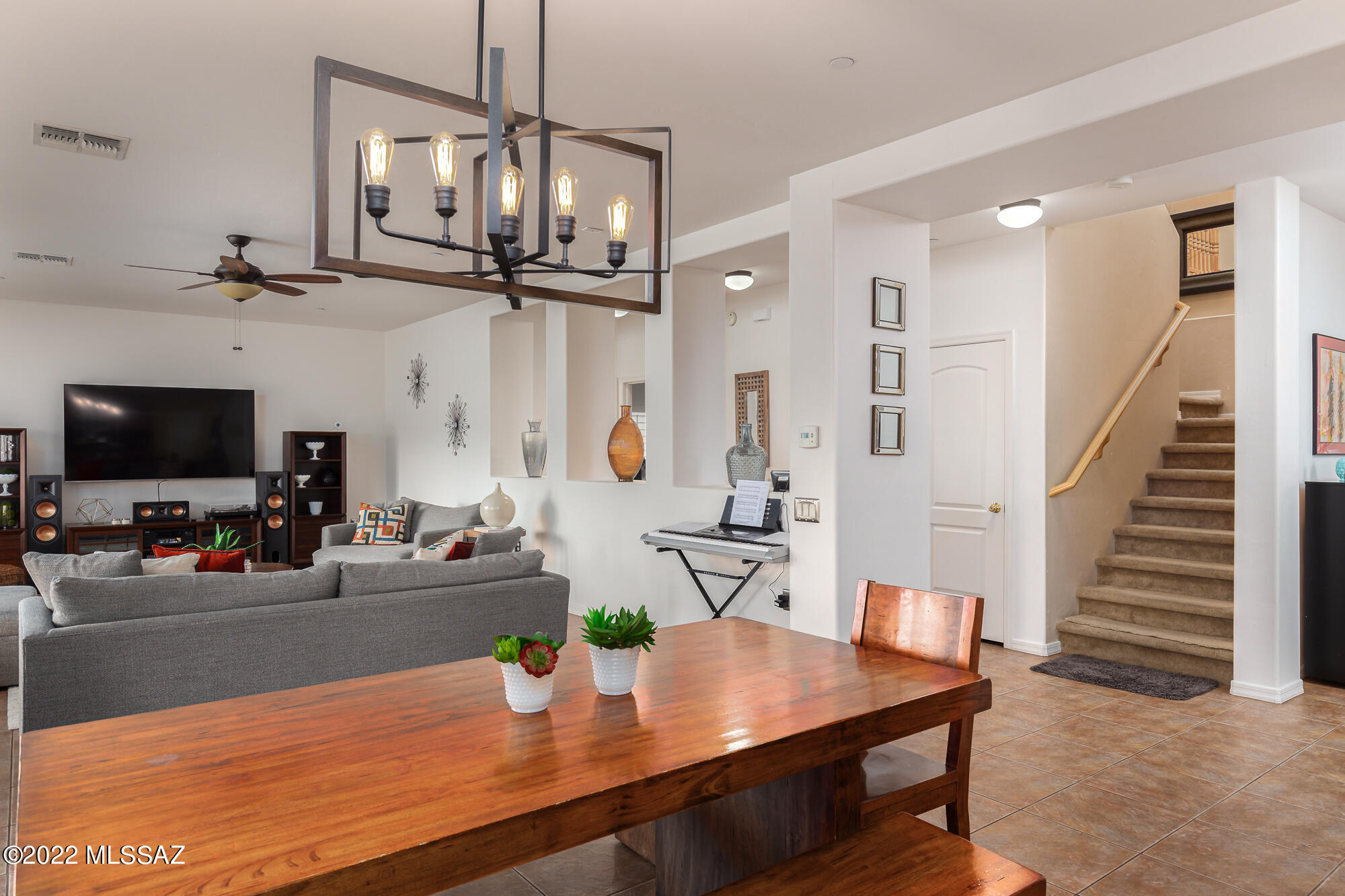 866 W Vuelta Granadina