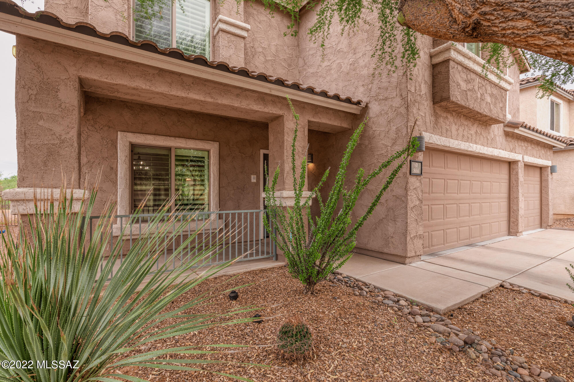 866 W Vuelta Granadina