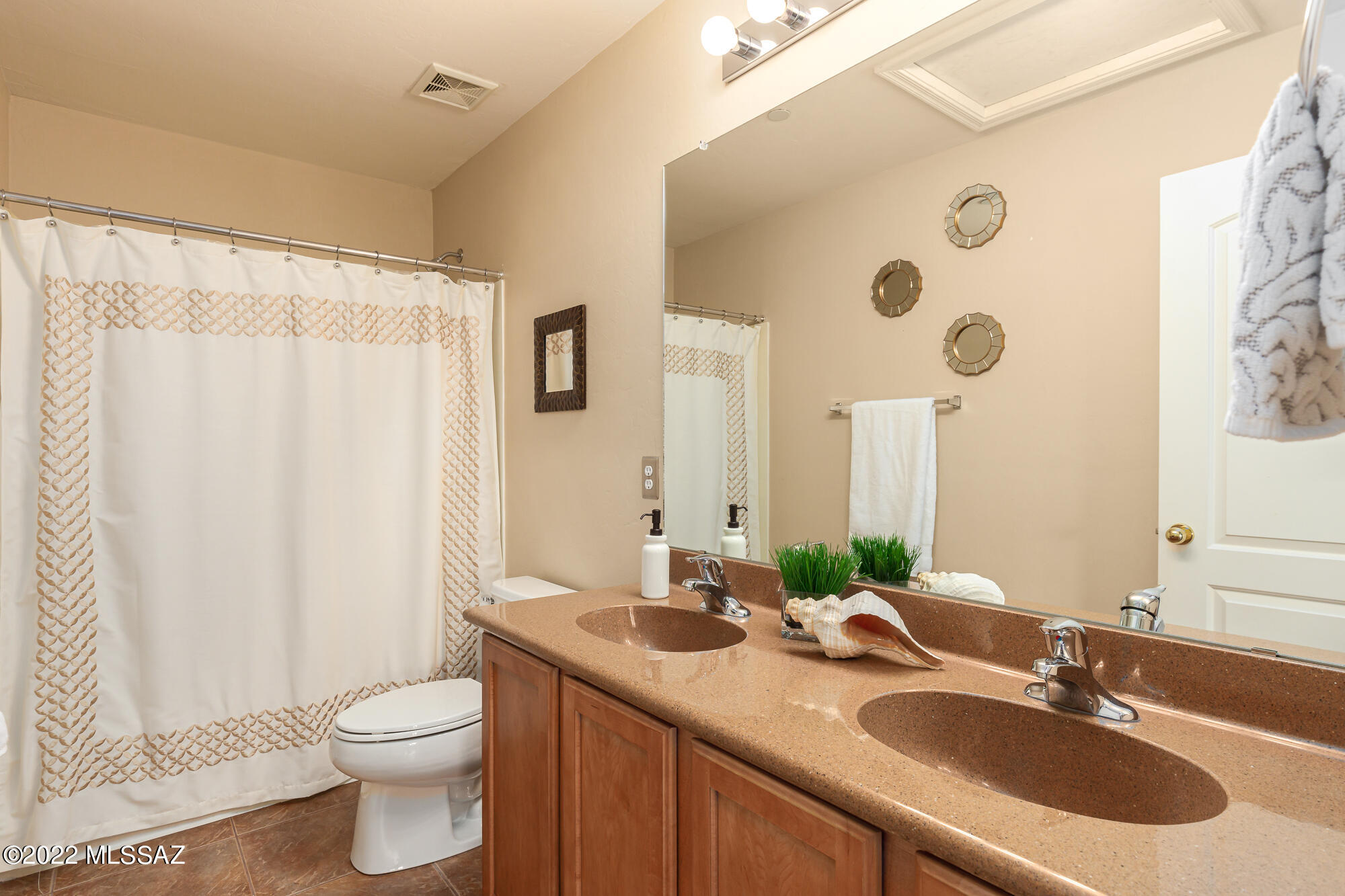 866 W Vuelta Granadina