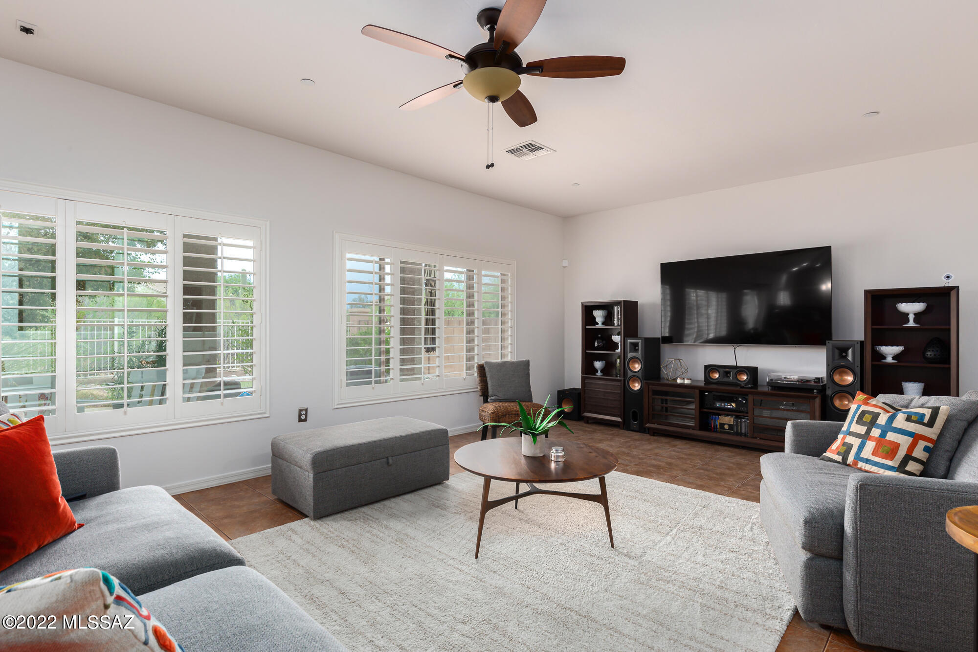 866 W Vuelta Granadina