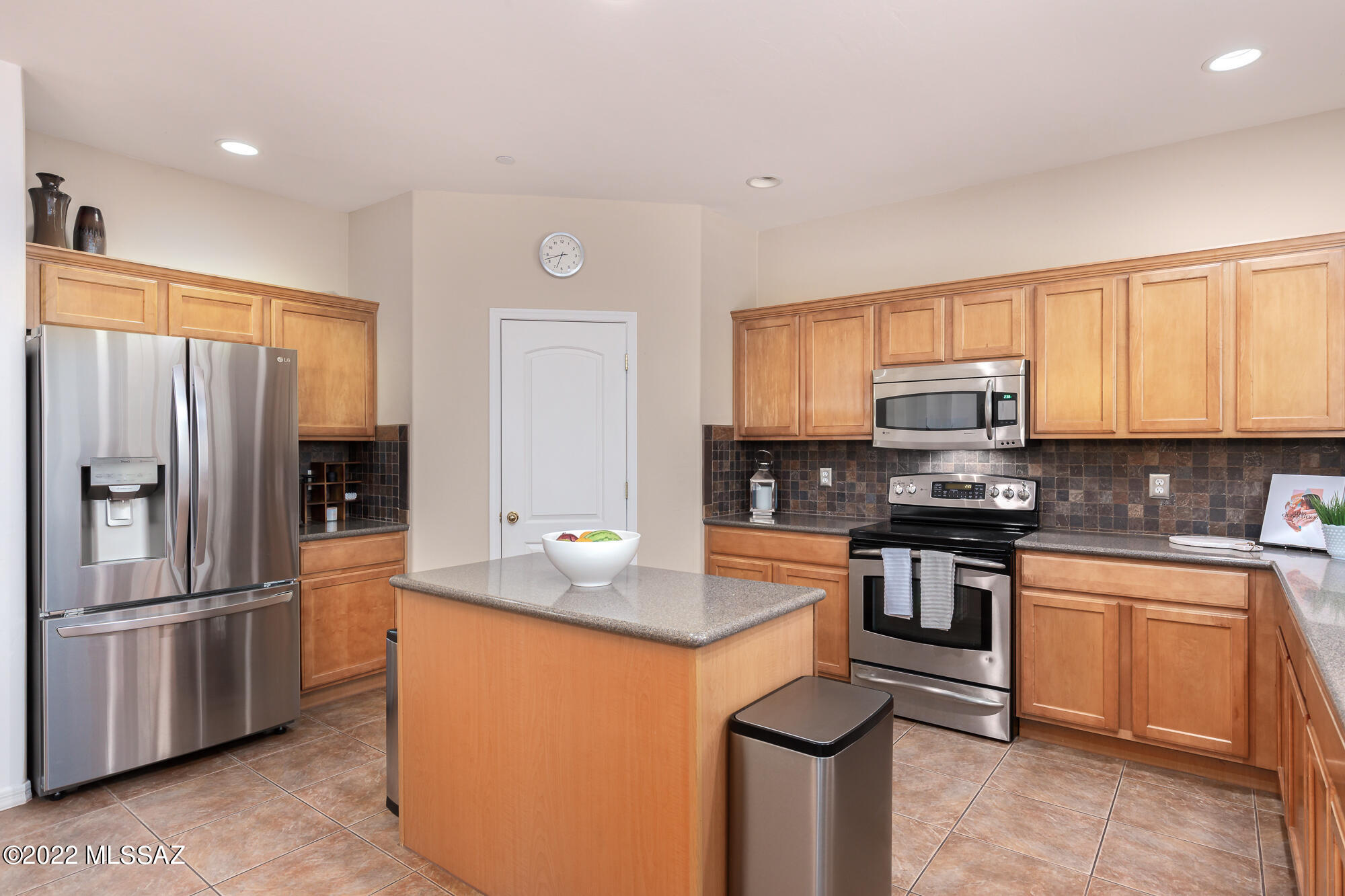 866 W Vuelta Granadina