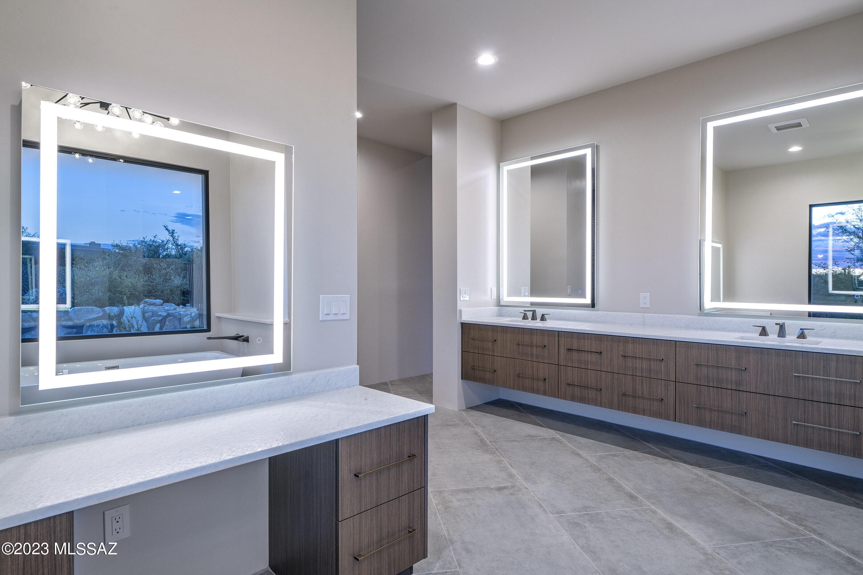 2131 E Desert Garden Drive