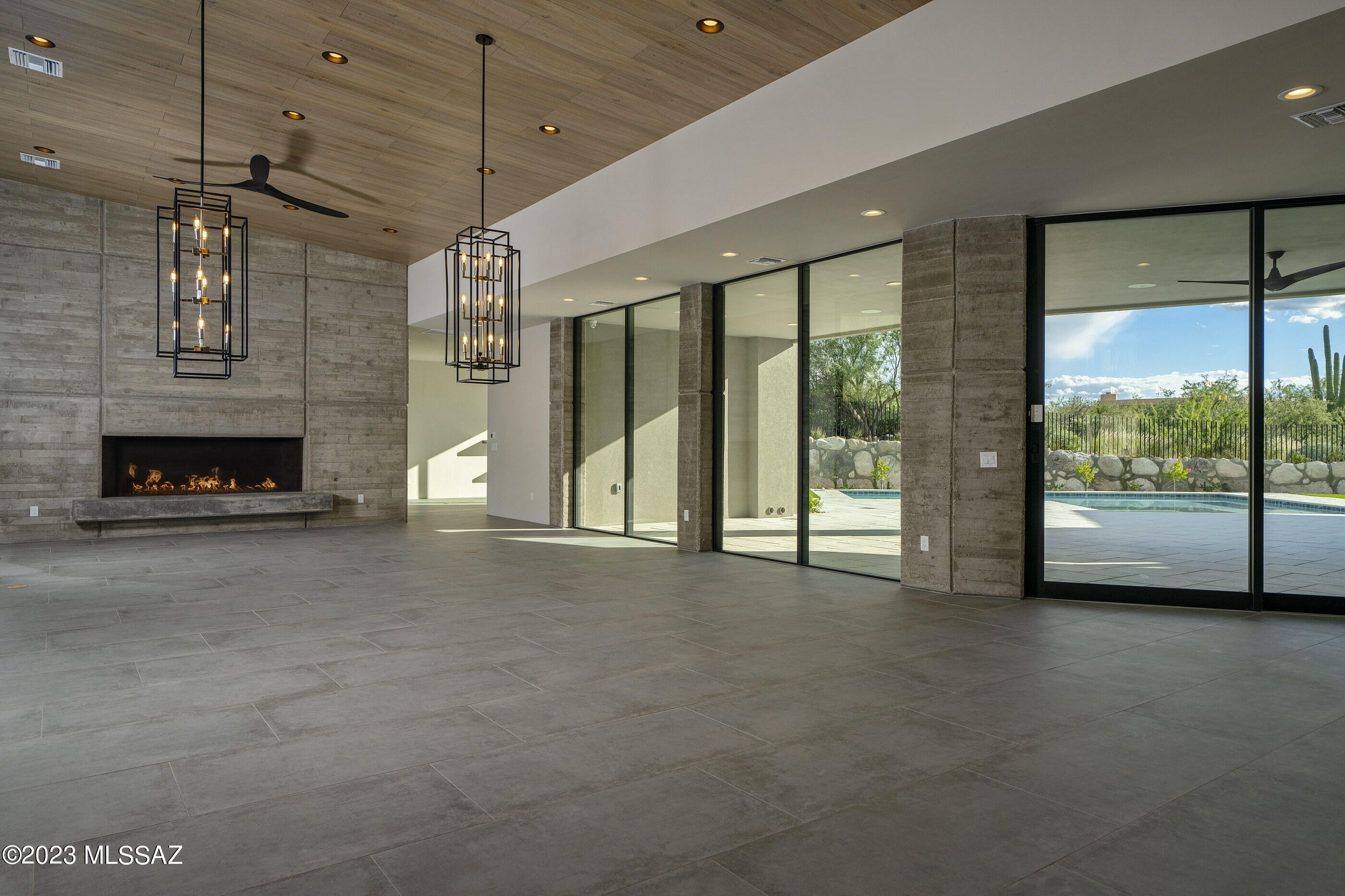 2131 E Desert Garden Drive