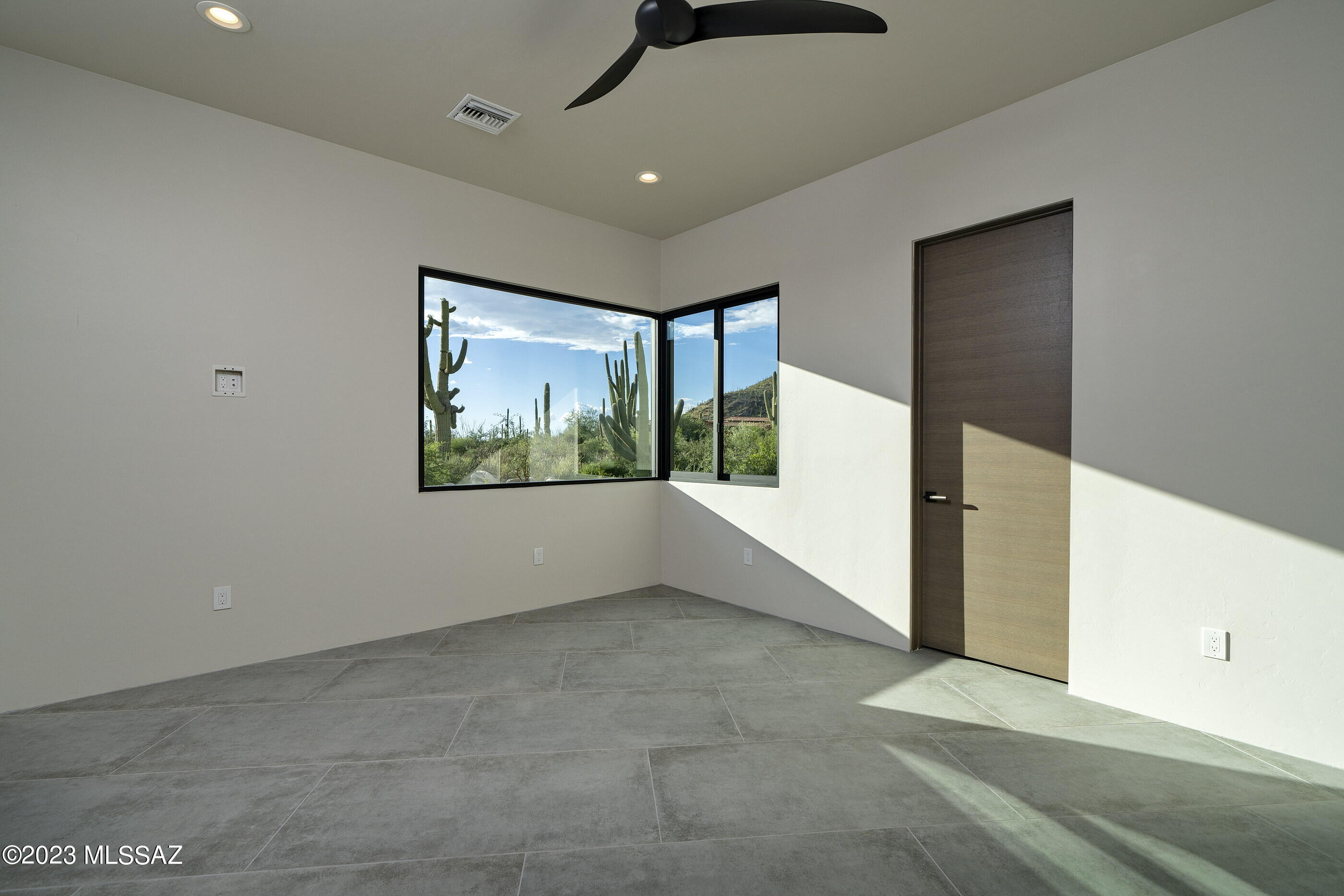 2131 E Desert Garden Drive