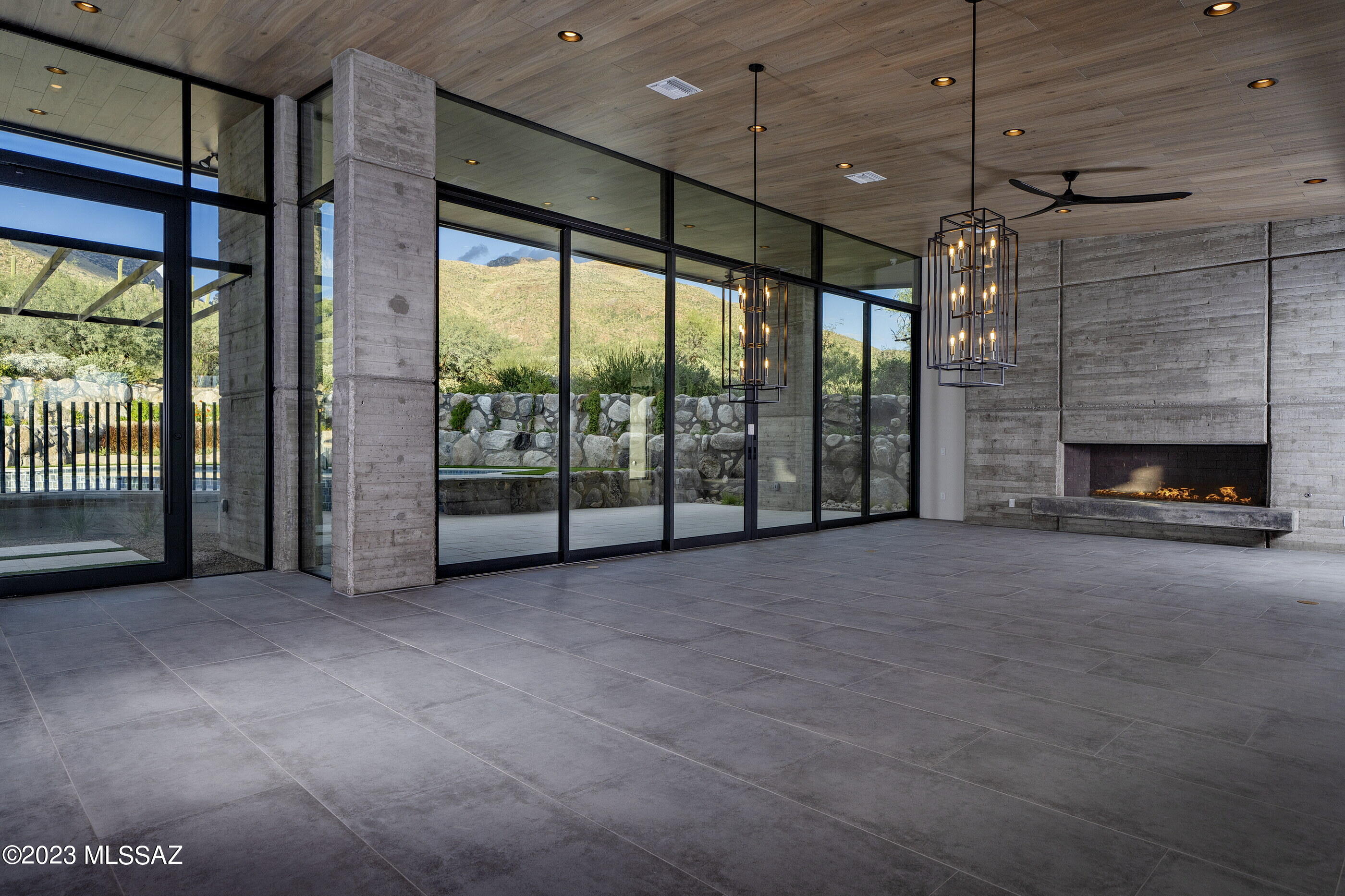 2131 E Desert Garden Drive