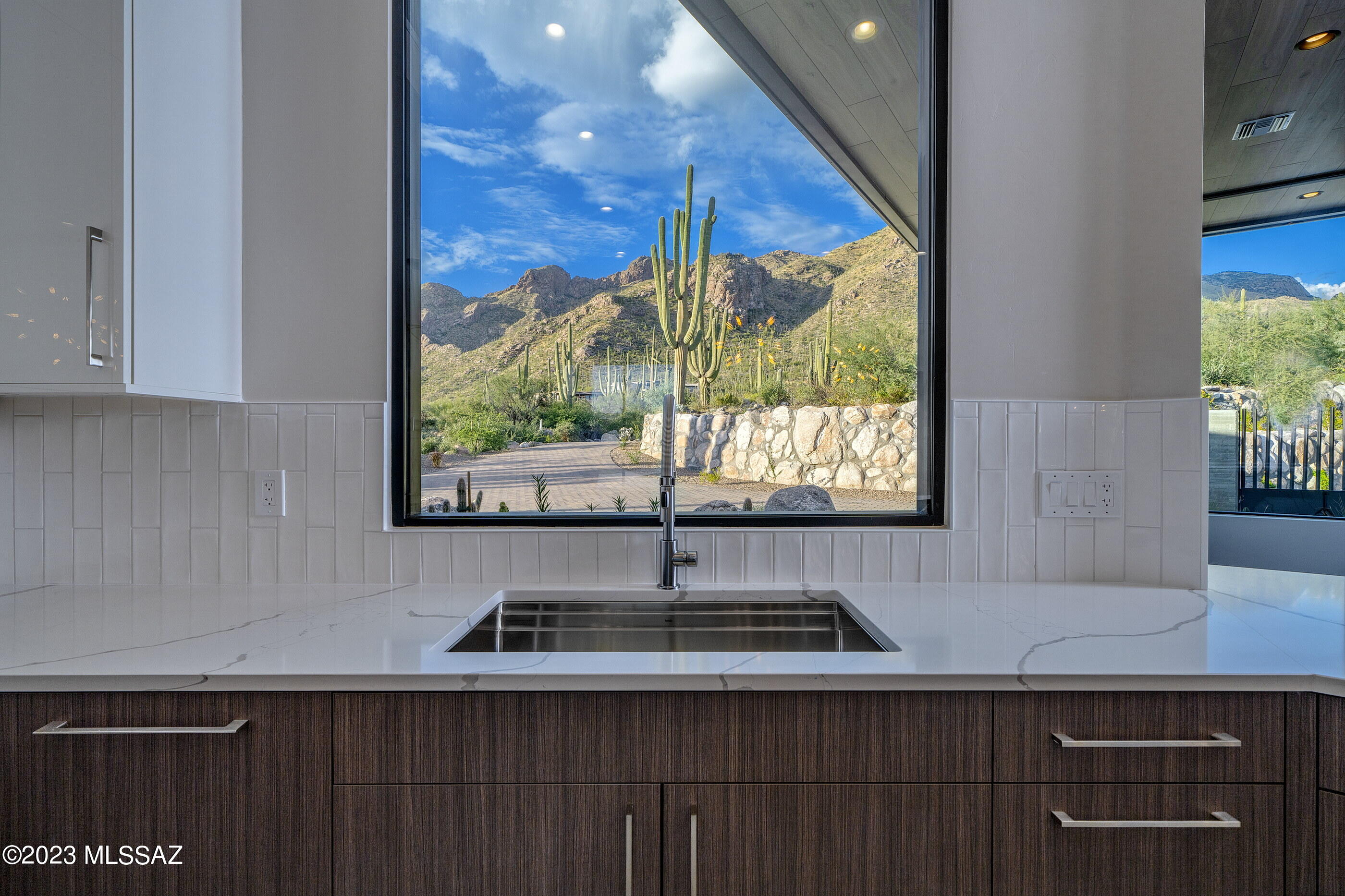 2131 E Desert Garden Drive