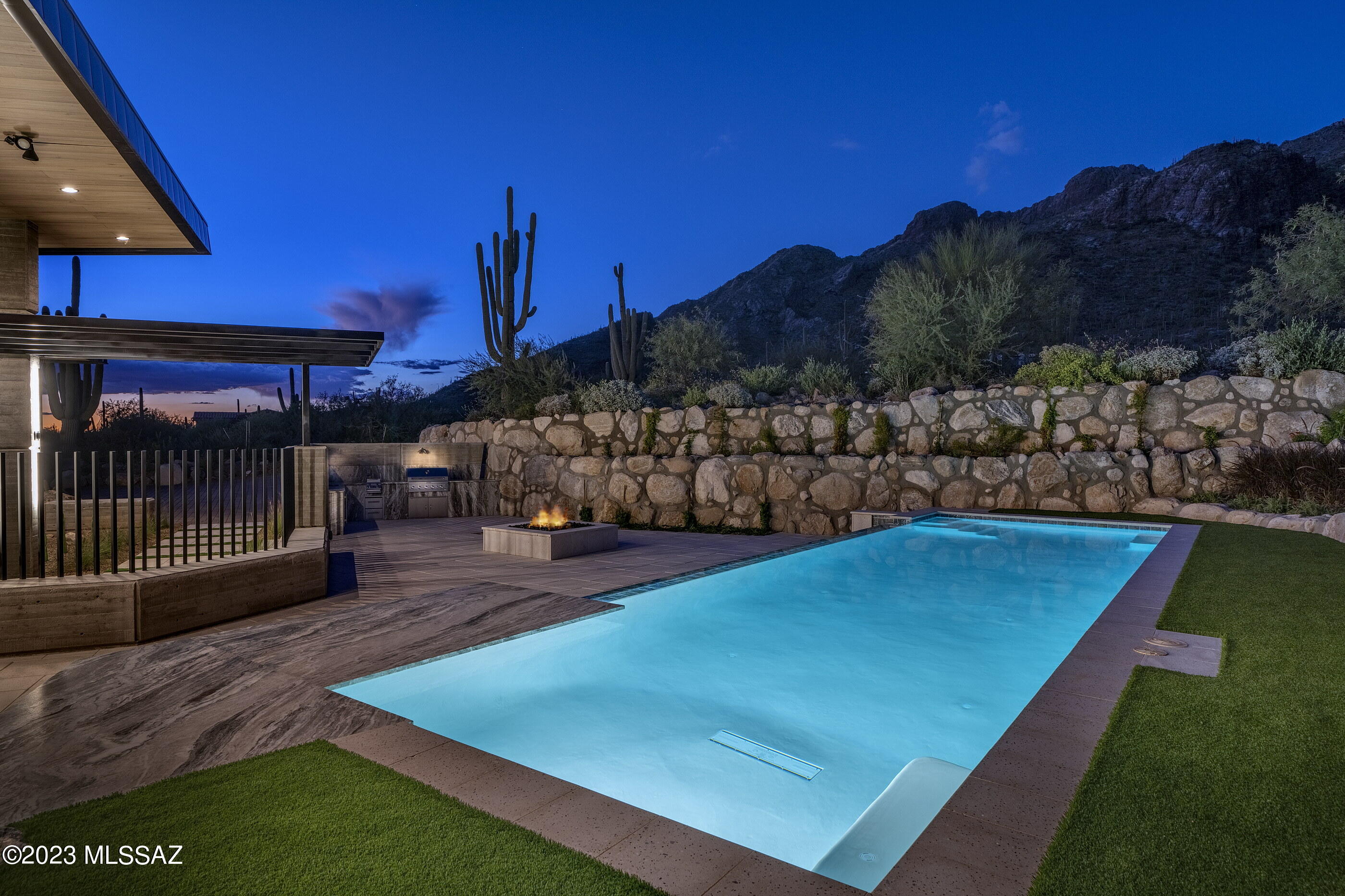 2131 E Desert Garden Drive