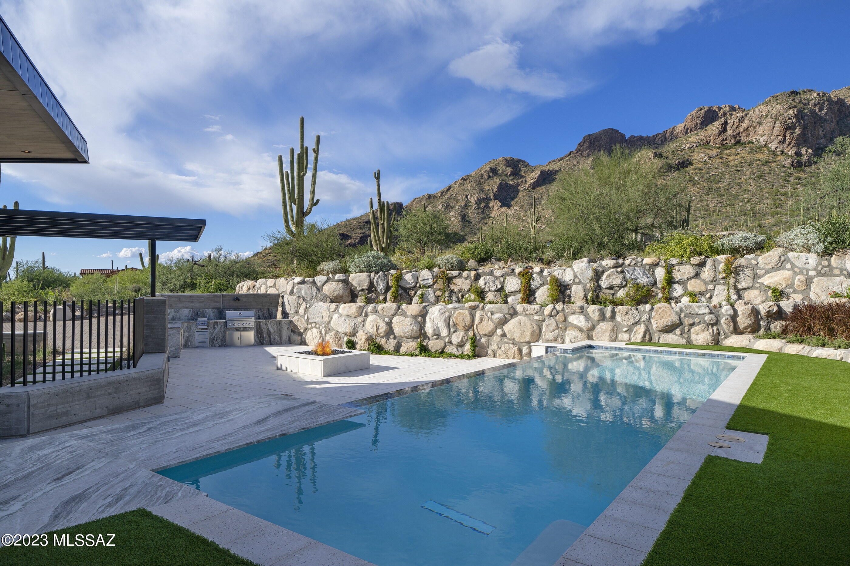 2131 E Desert Garden Drive