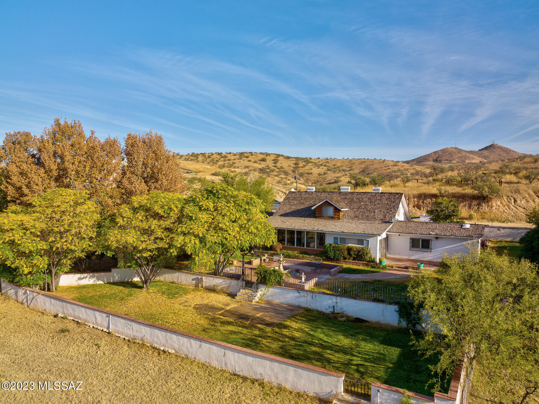 50 W Escondido Crossing