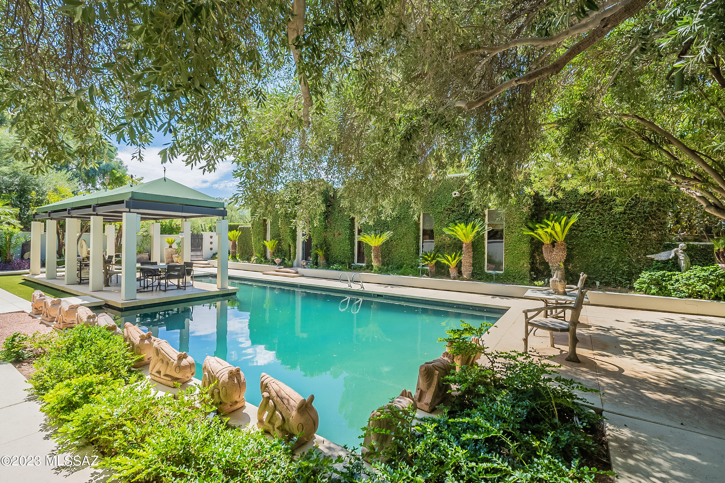 55 N Sierra Vista Drive