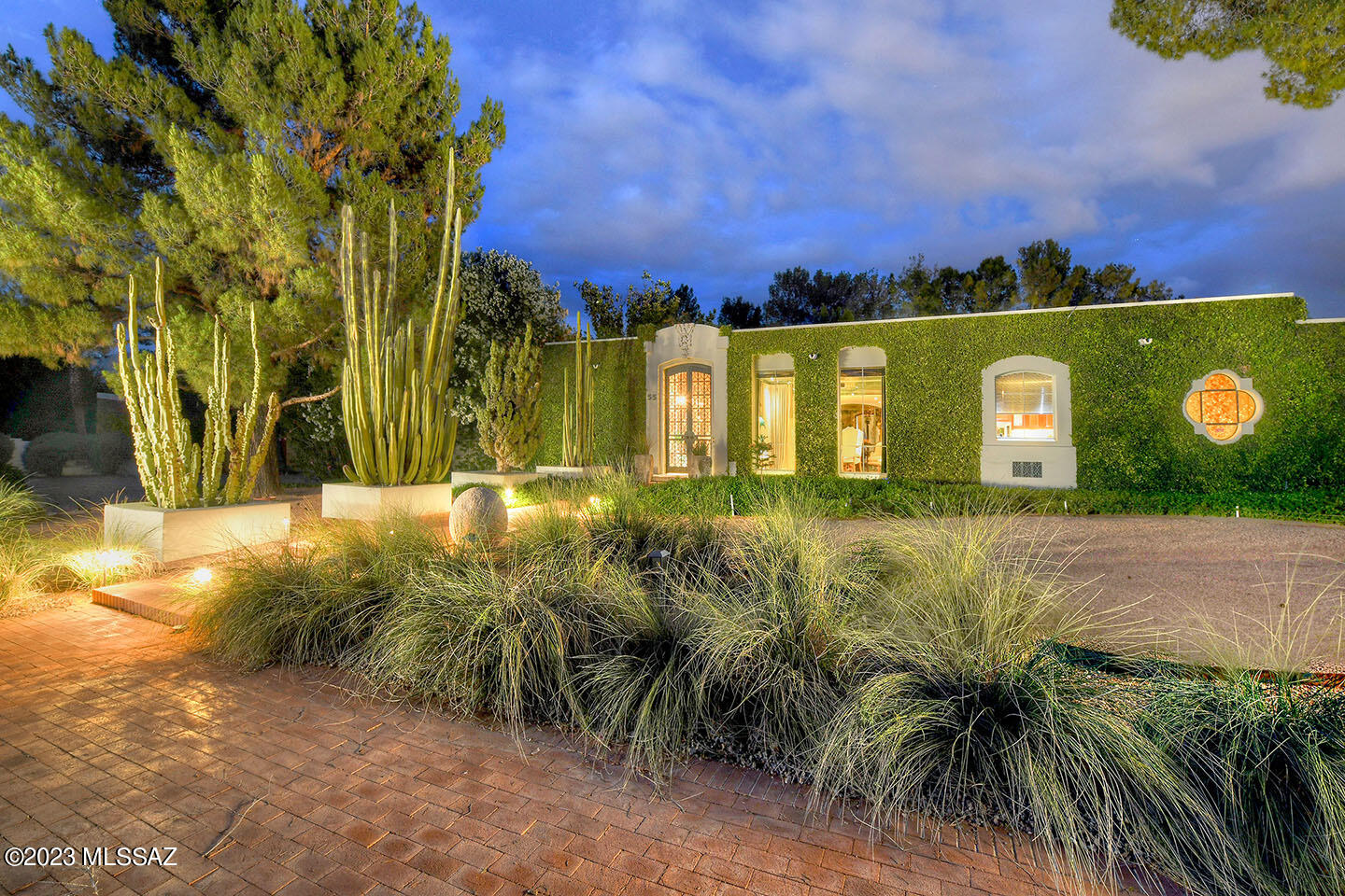 55 N Sierra Vista Drive