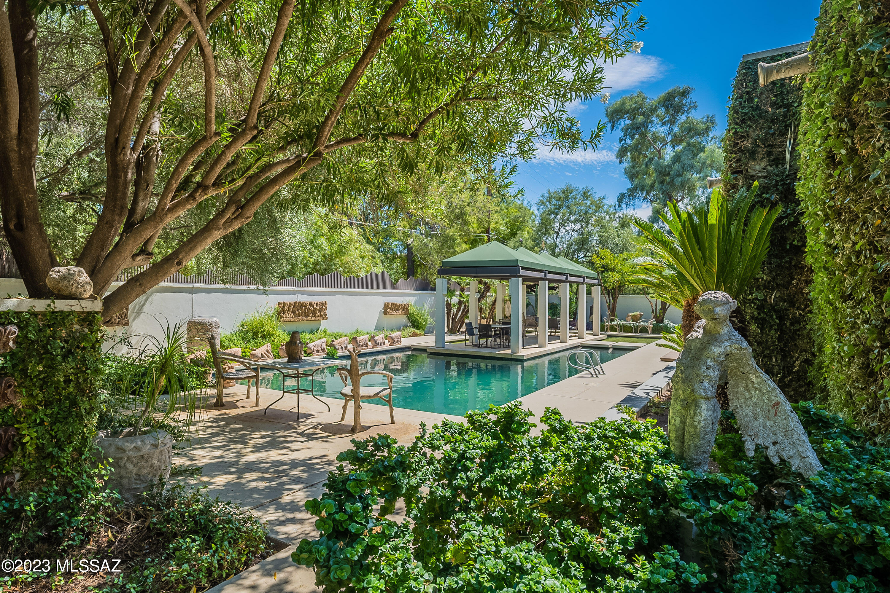 55 N Sierra Vista Drive