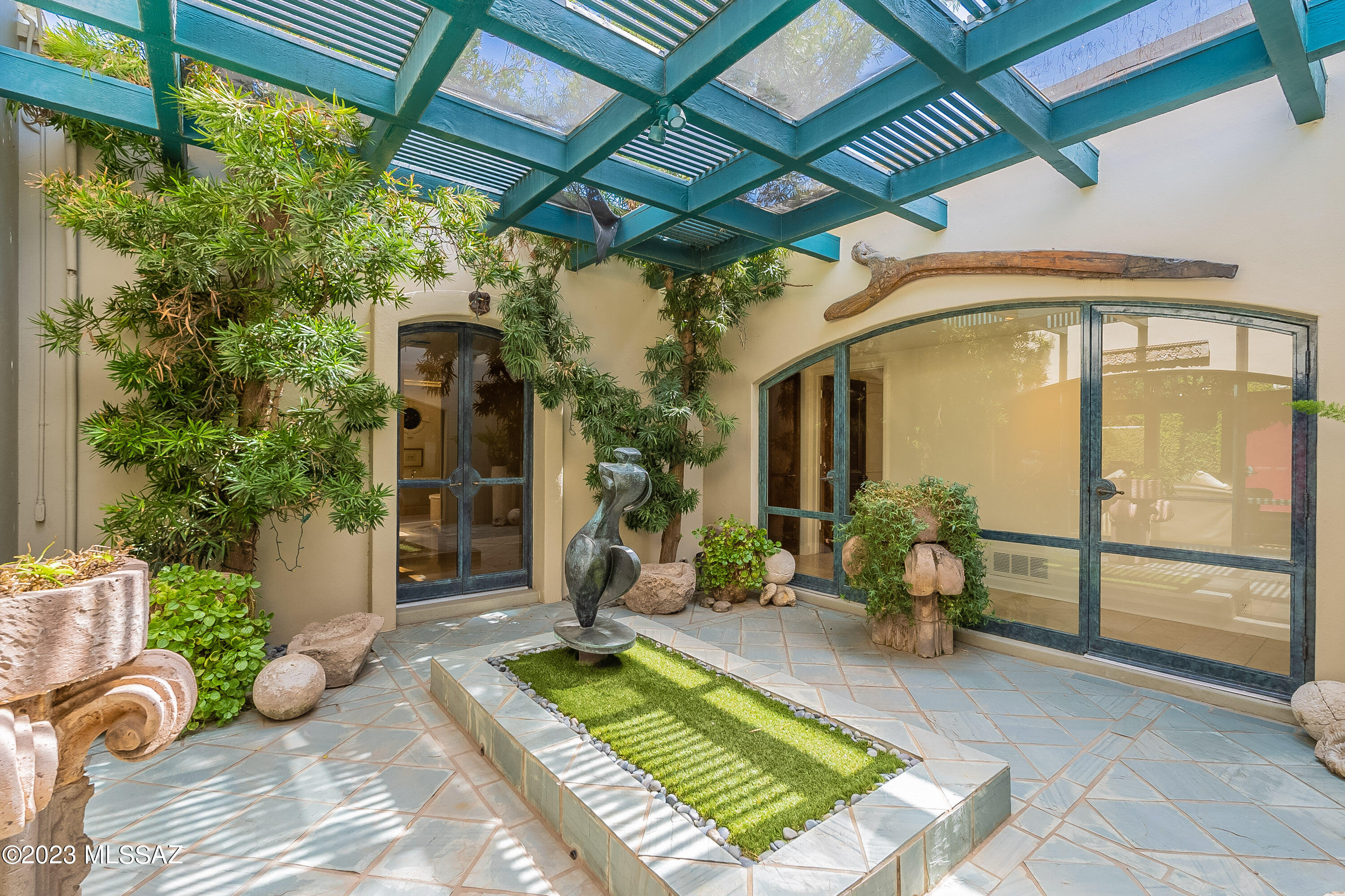 55 N Sierra Vista Drive