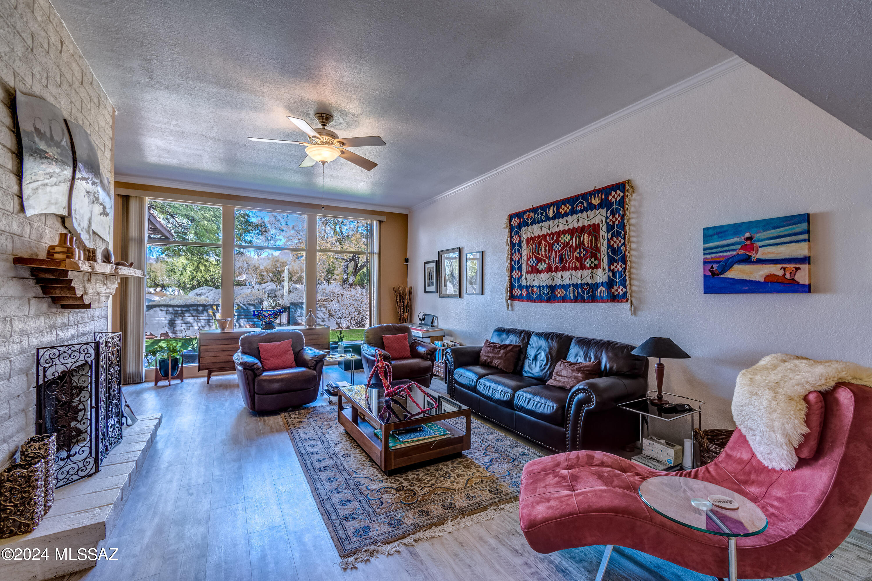 5634 N Calle De La Reina