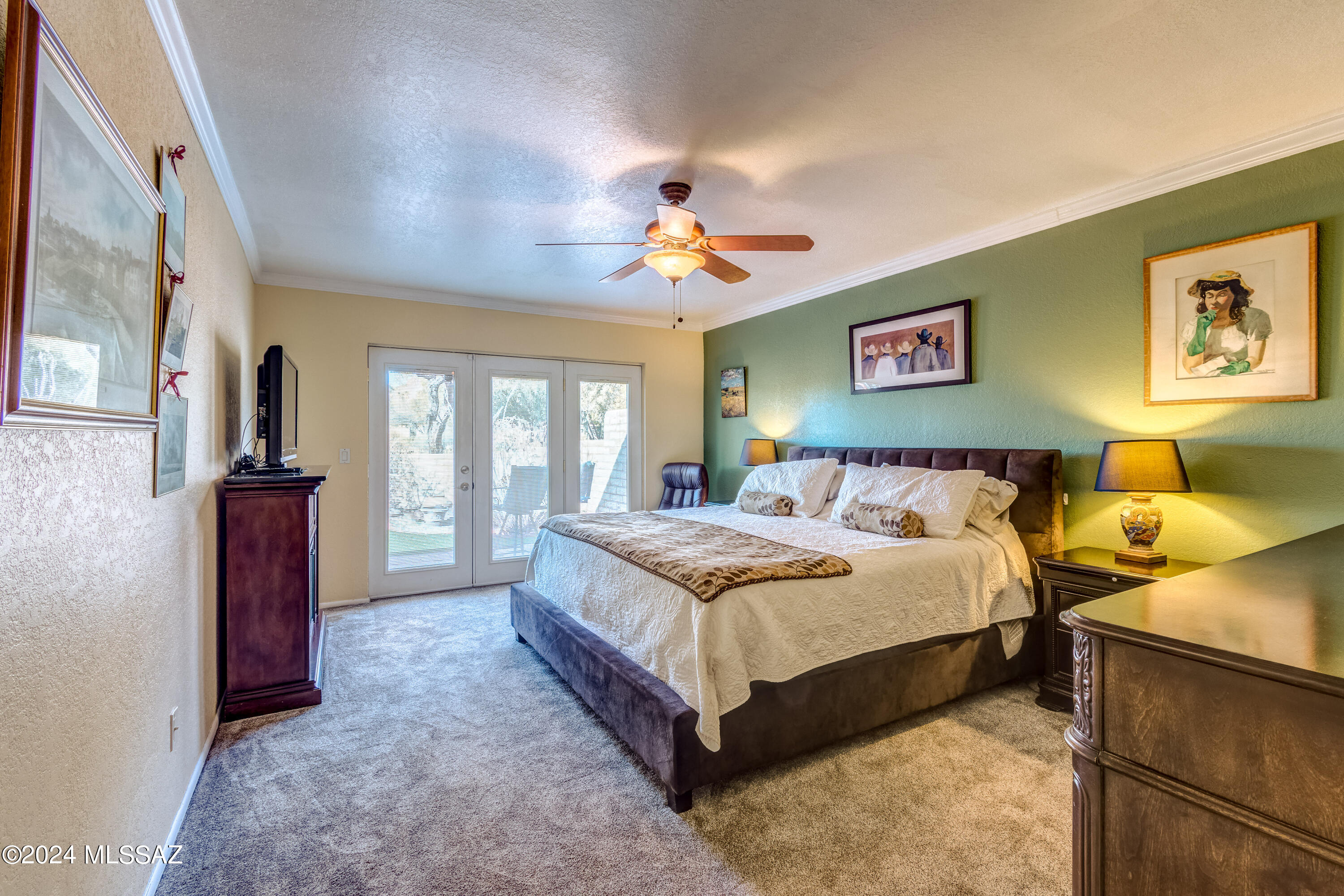 5634 N Calle De La Reina