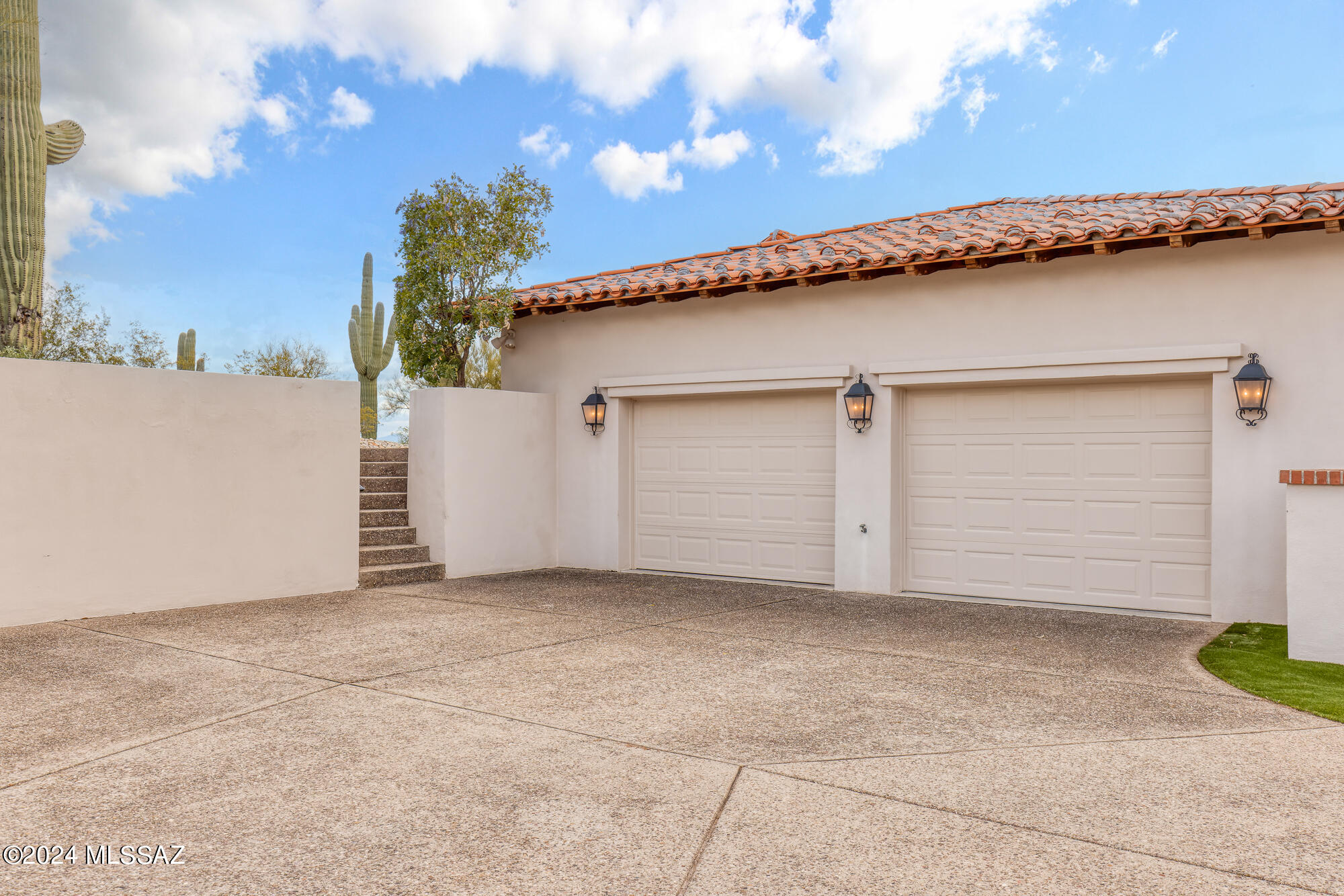 3540 E Calle Puerta De Acero
