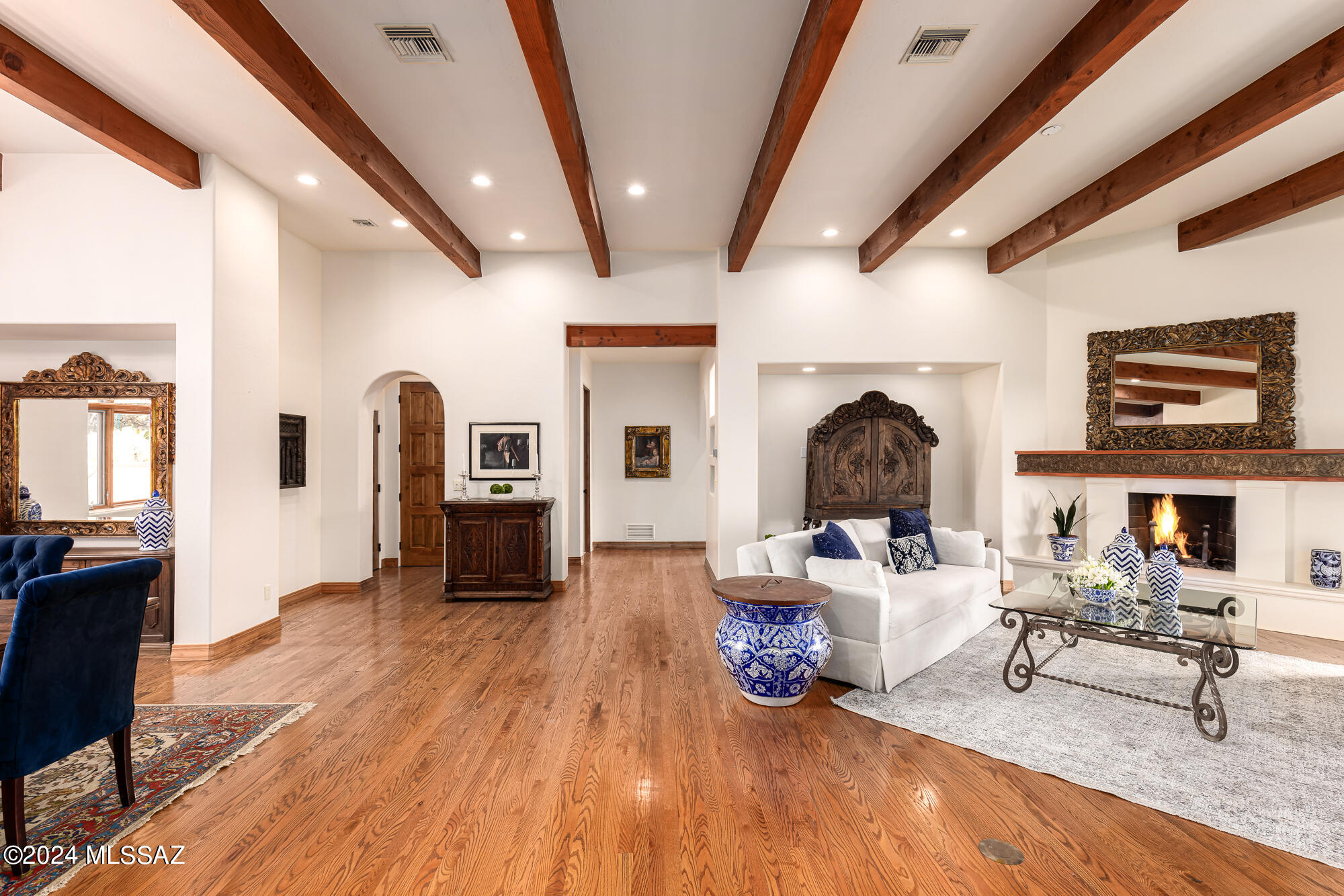 3540 E Calle Puerta De Acero