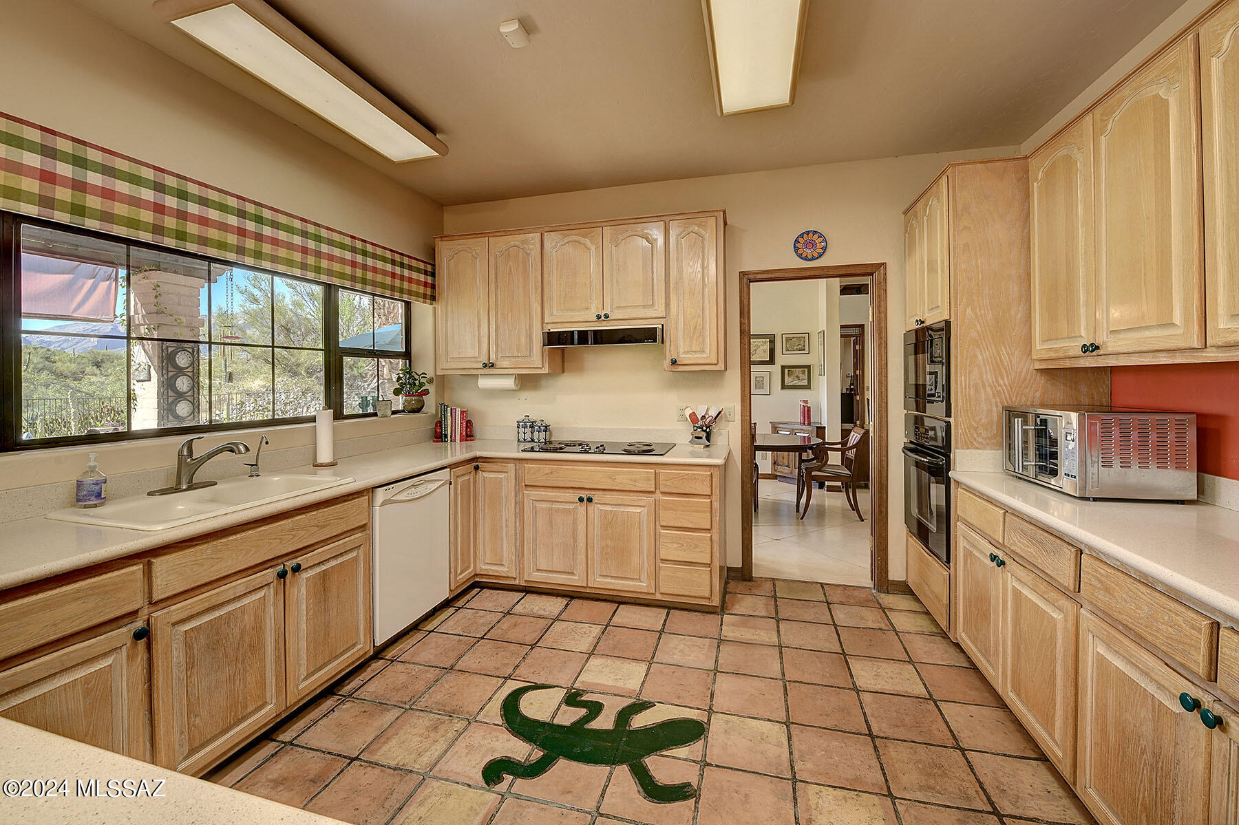 4389 E Desert Oak Trail