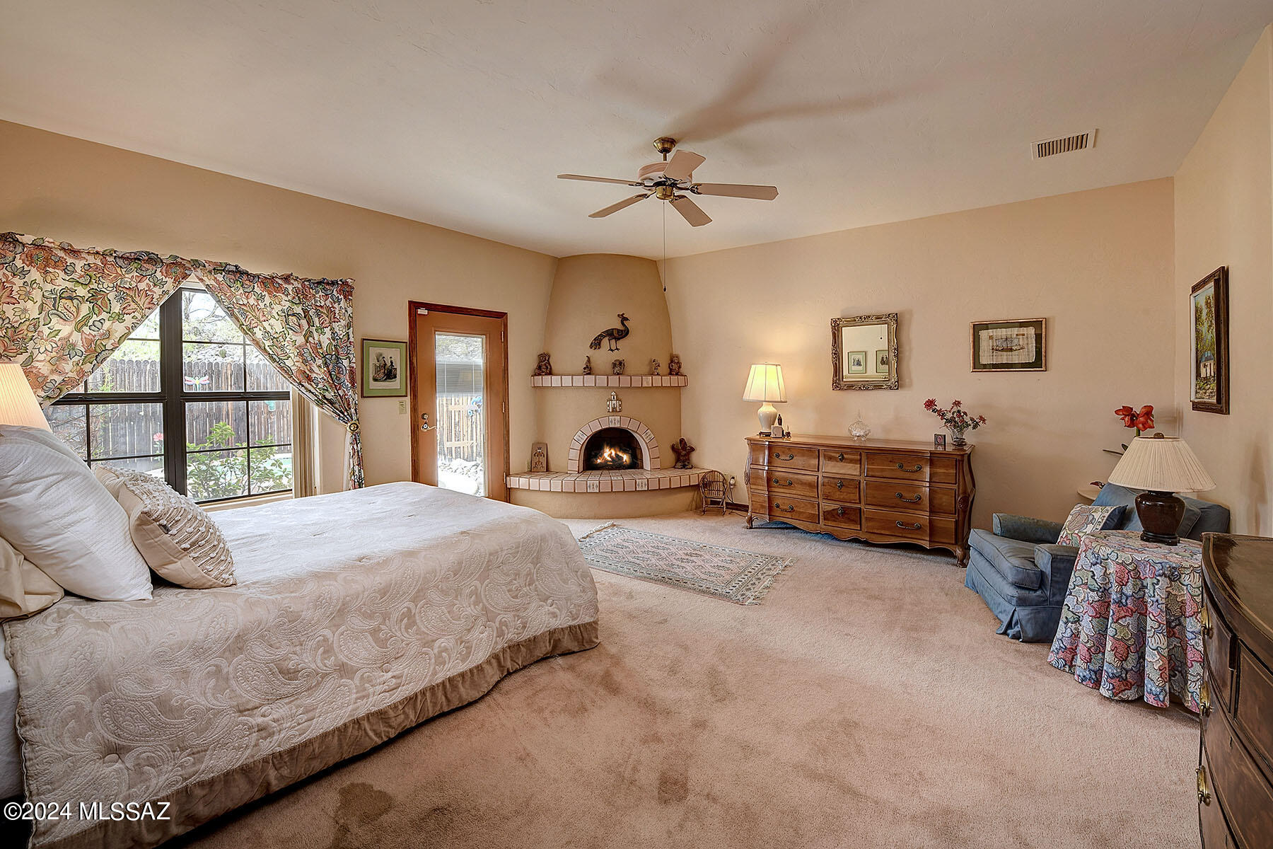 4389 E Desert Oak Trail