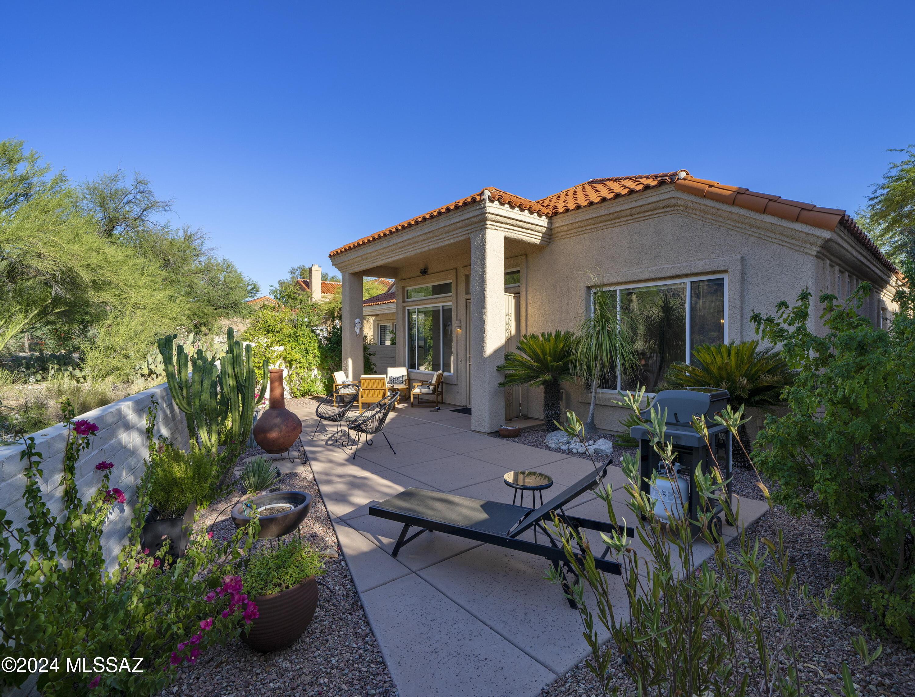 3861 E Calle Cayo