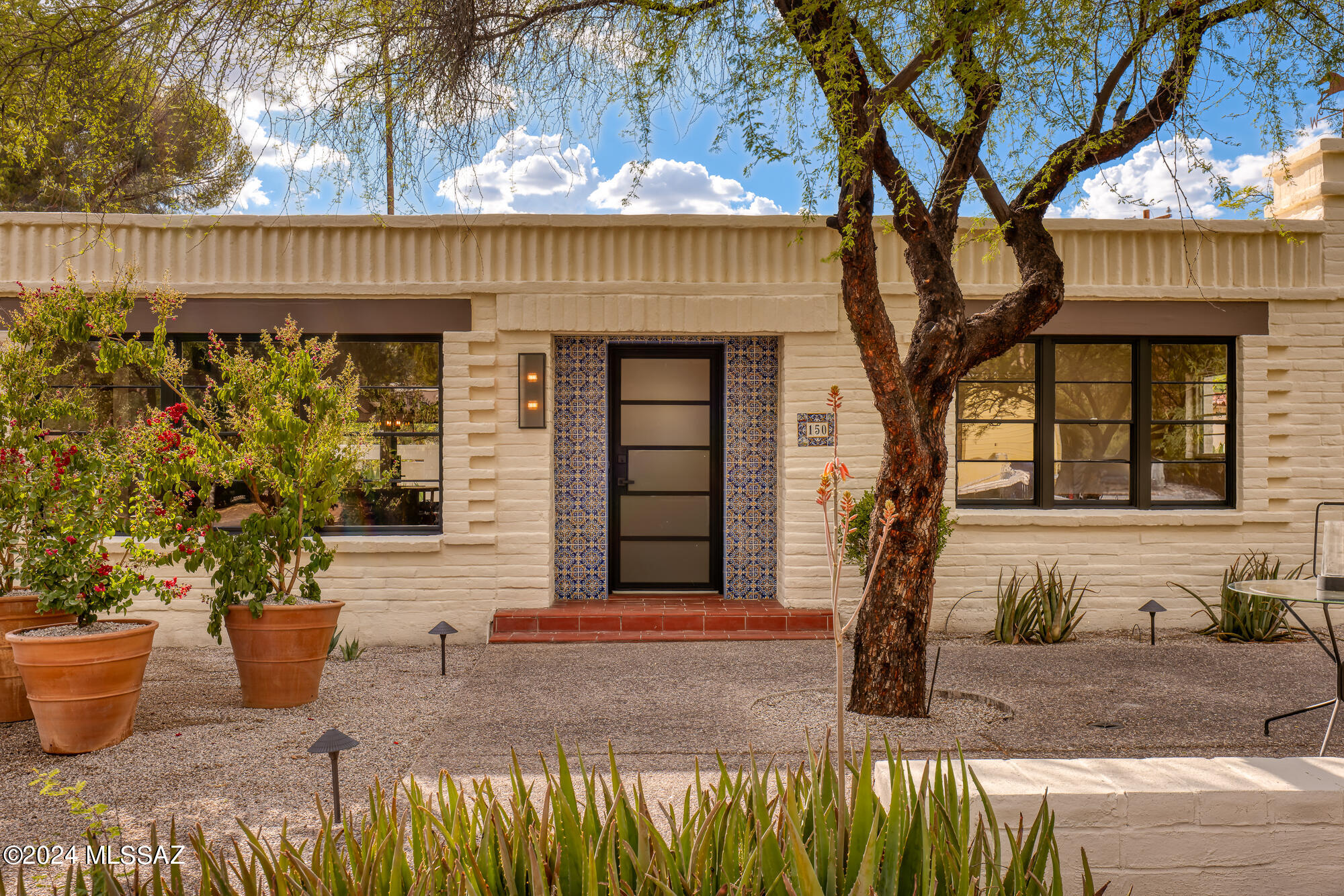 150 S Palomar Drive