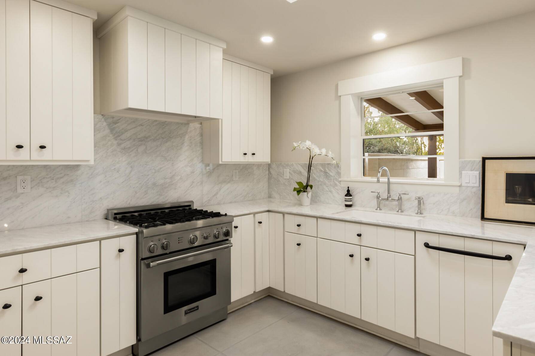 150 S Palomar Drive