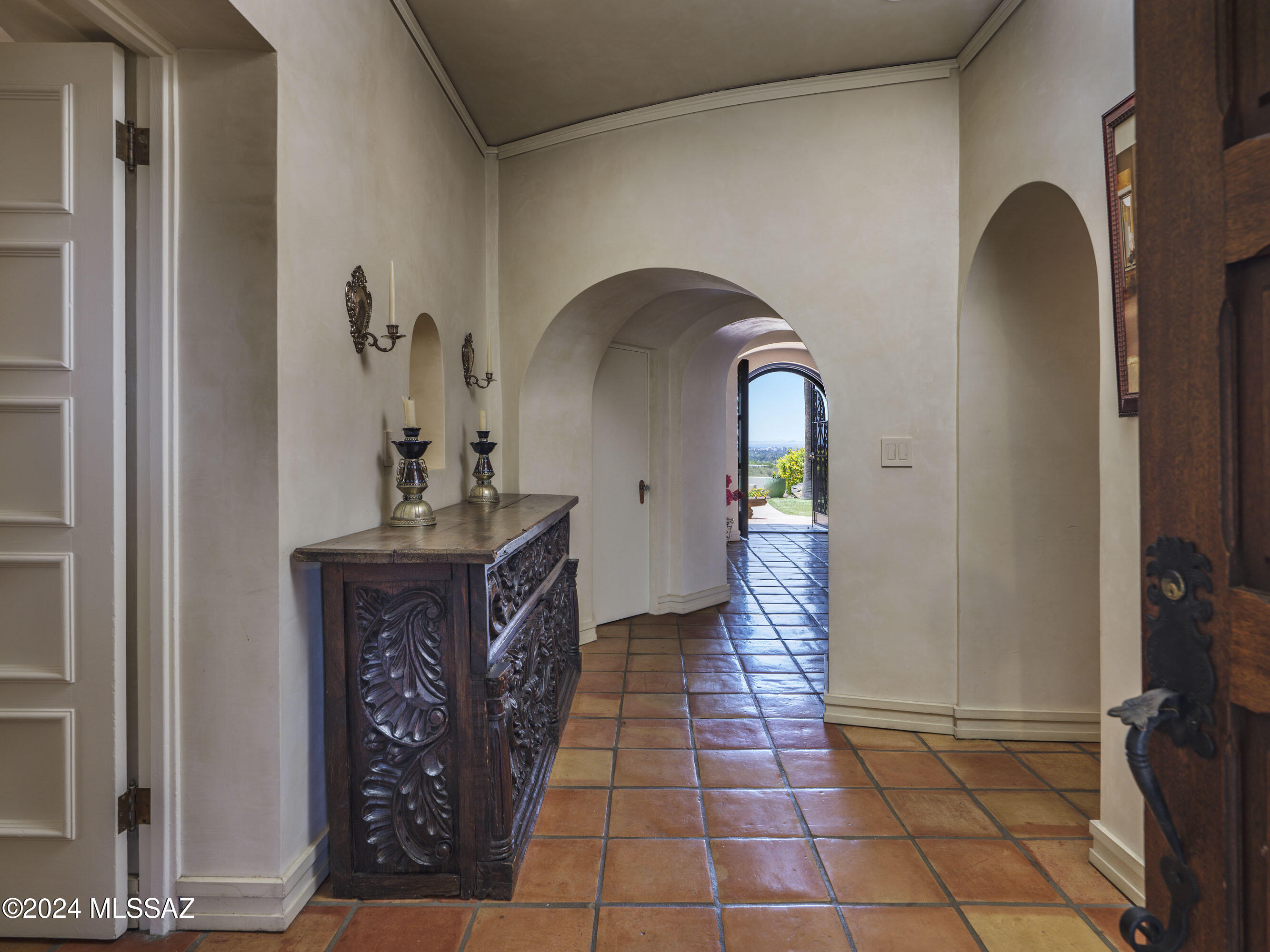 5201 N Hacienda Del Sol Road