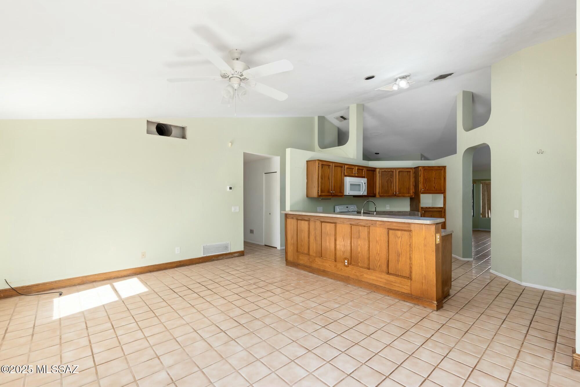 1517 W Oak Shadows Drive