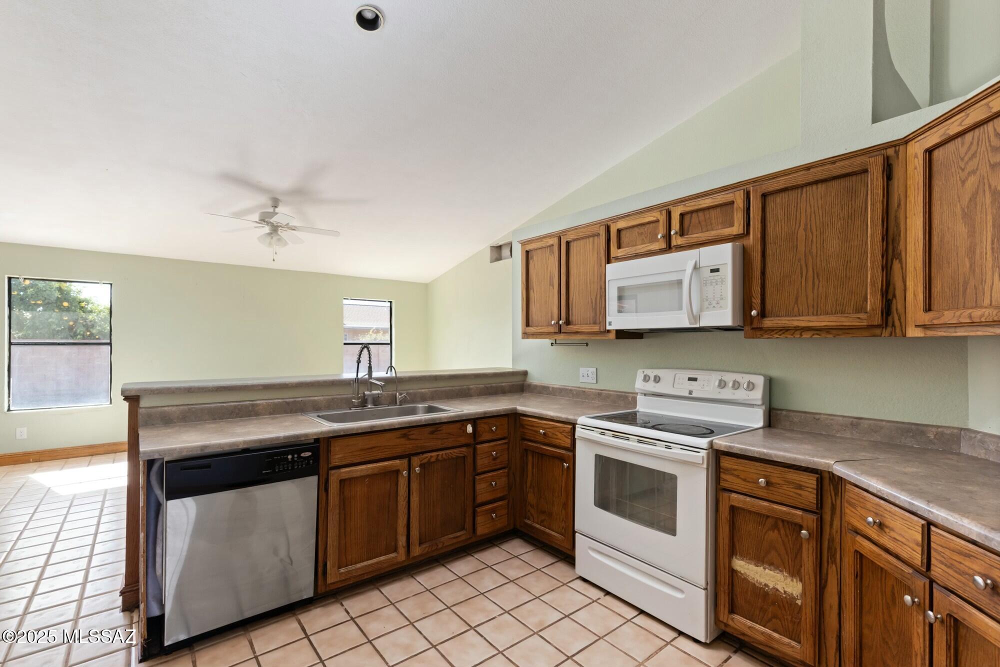 1517 W Oak Shadows Drive