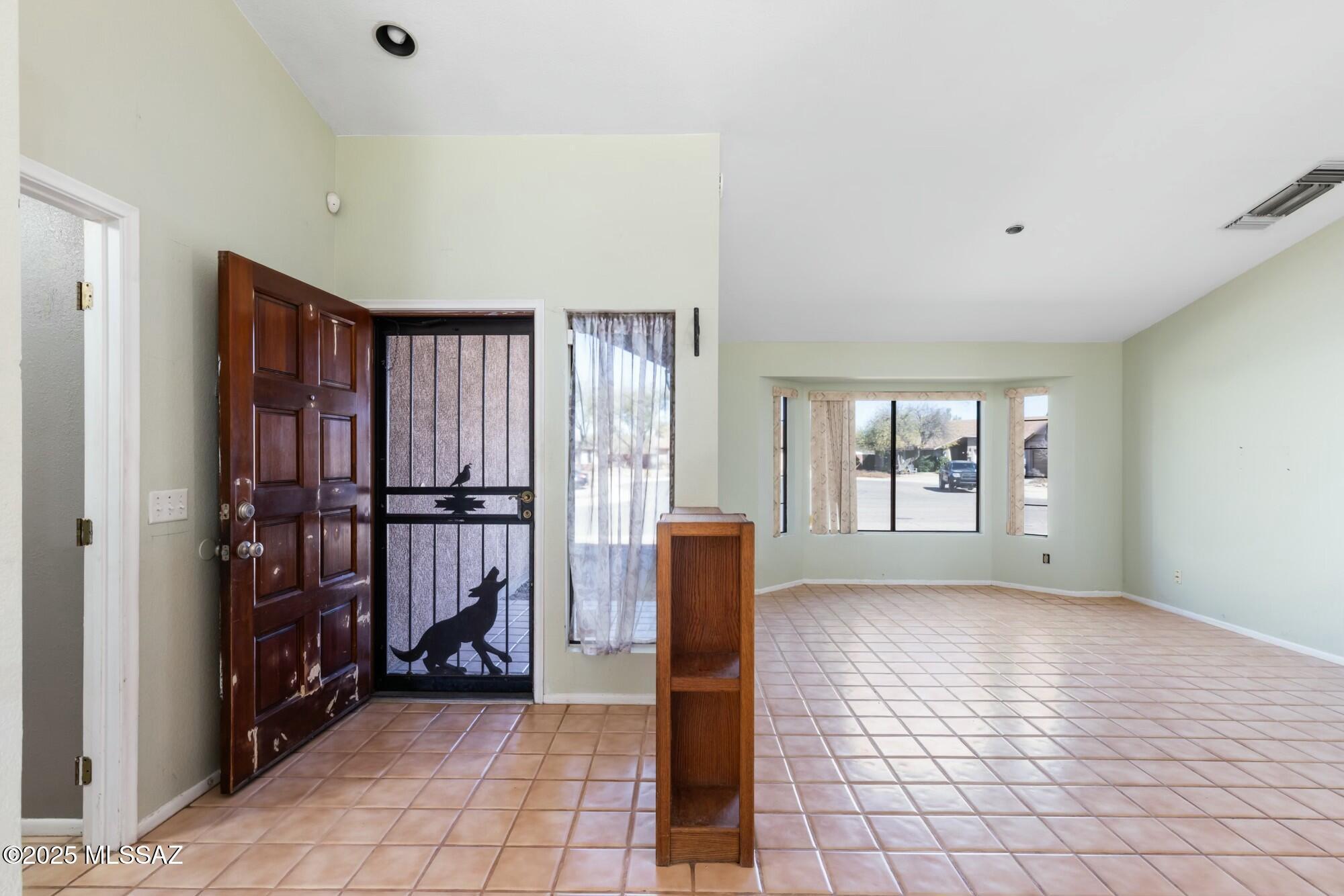 1517 W Oak Shadows Drive