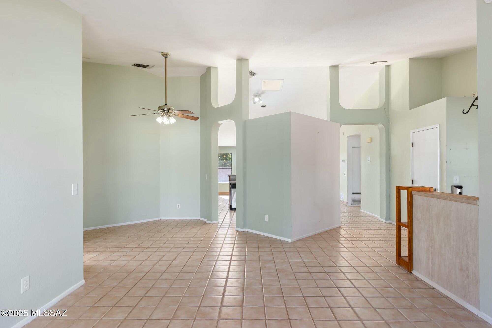 1517 W Oak Shadows Drive