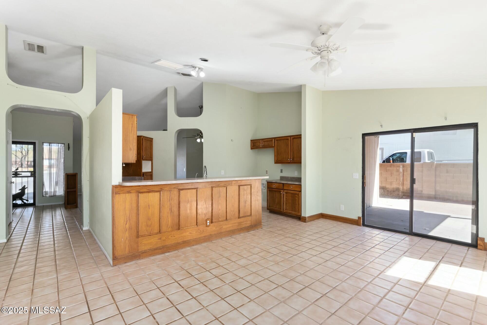 1517 W Oak Shadows Drive