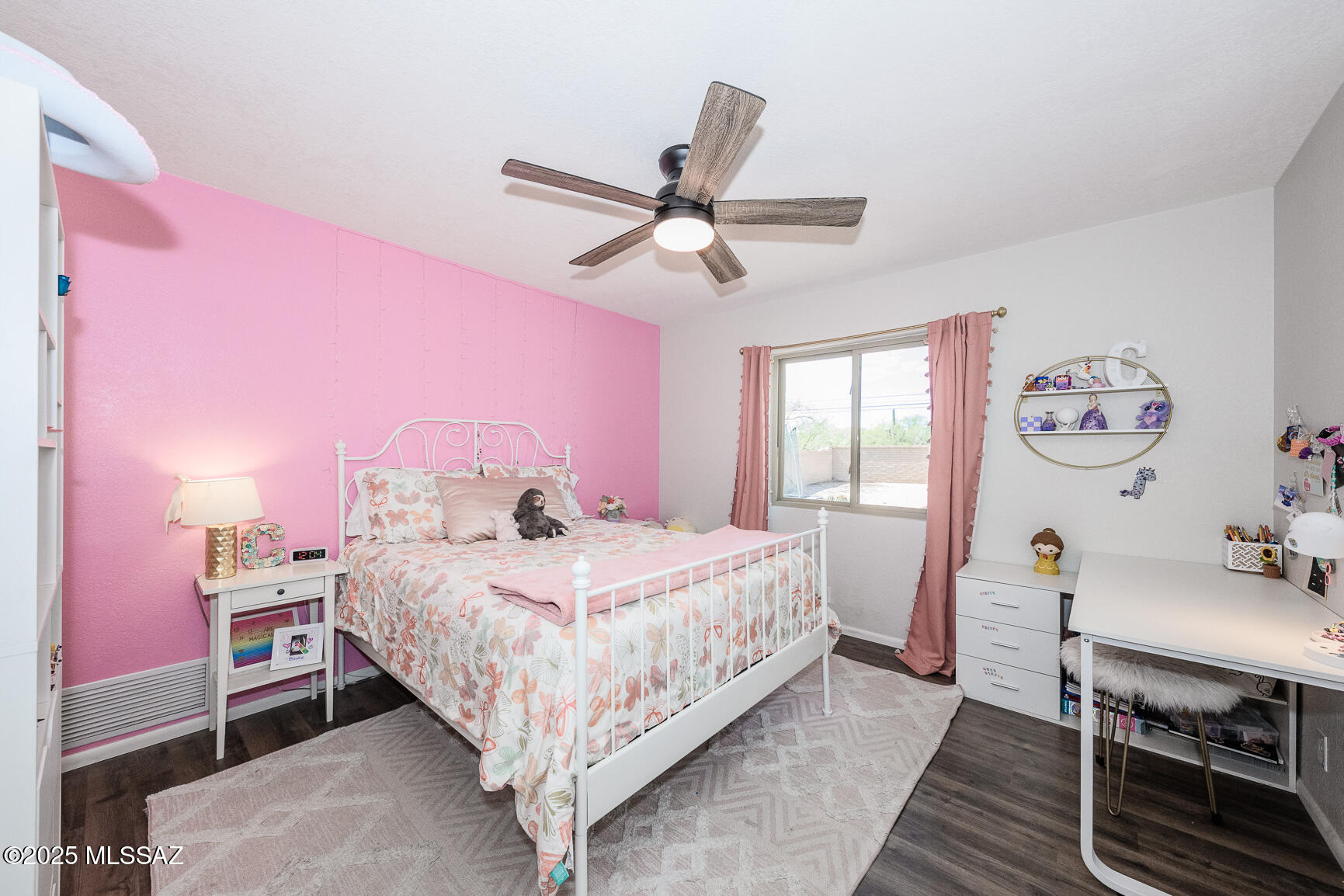 5271 N Stonehouse Place