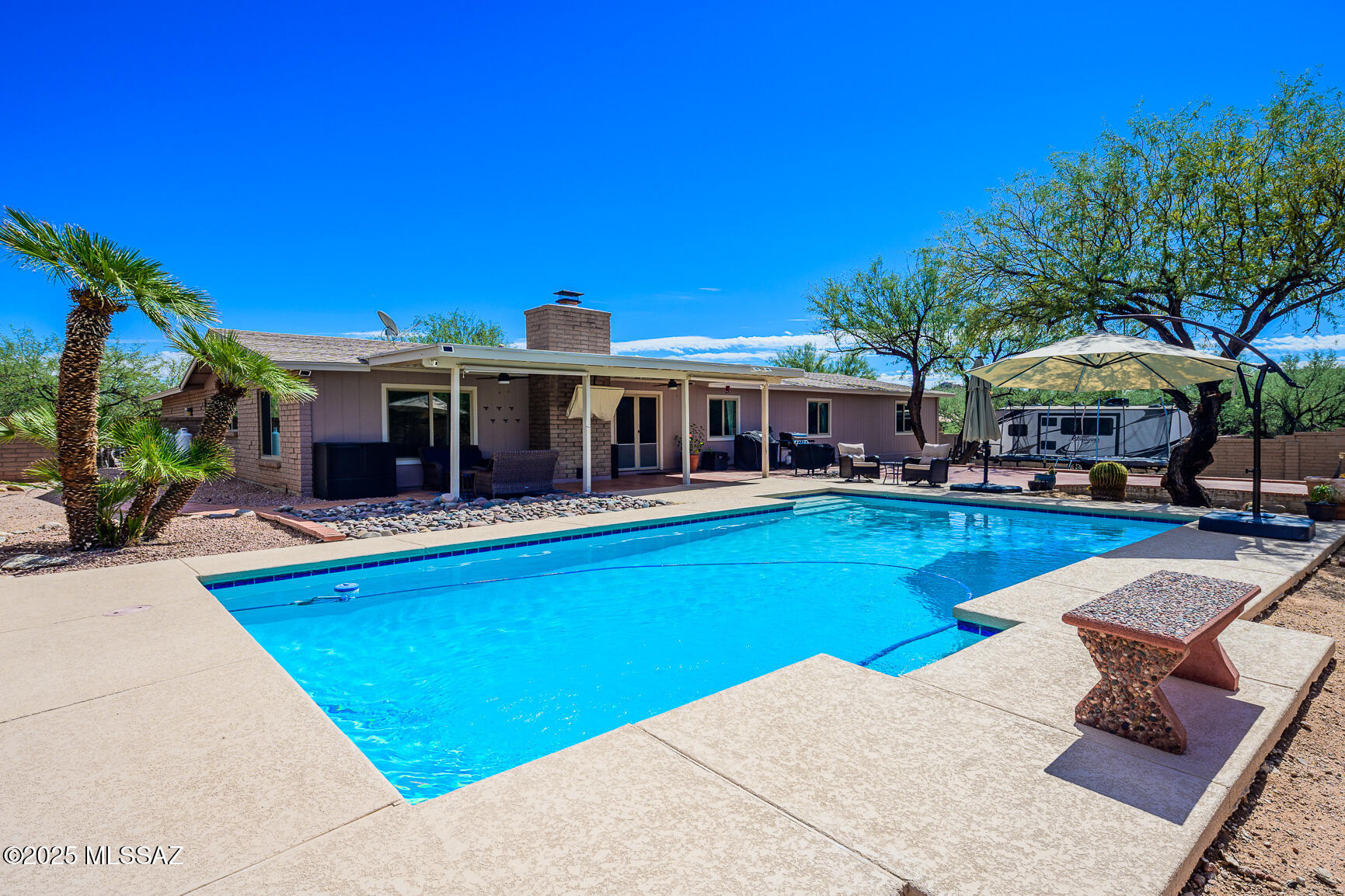 5271 N Stonehouse Place