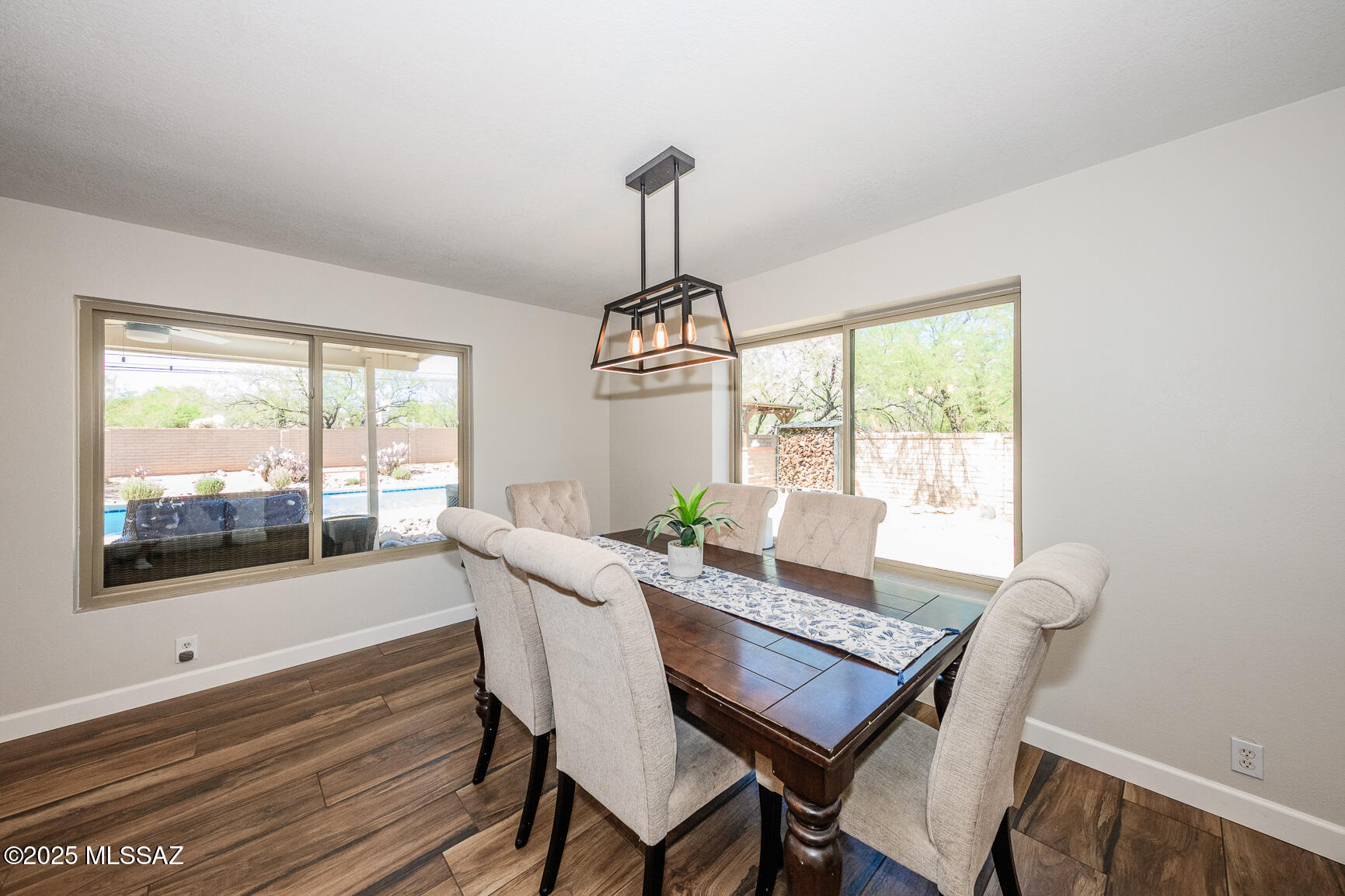 5271 N Stonehouse Place