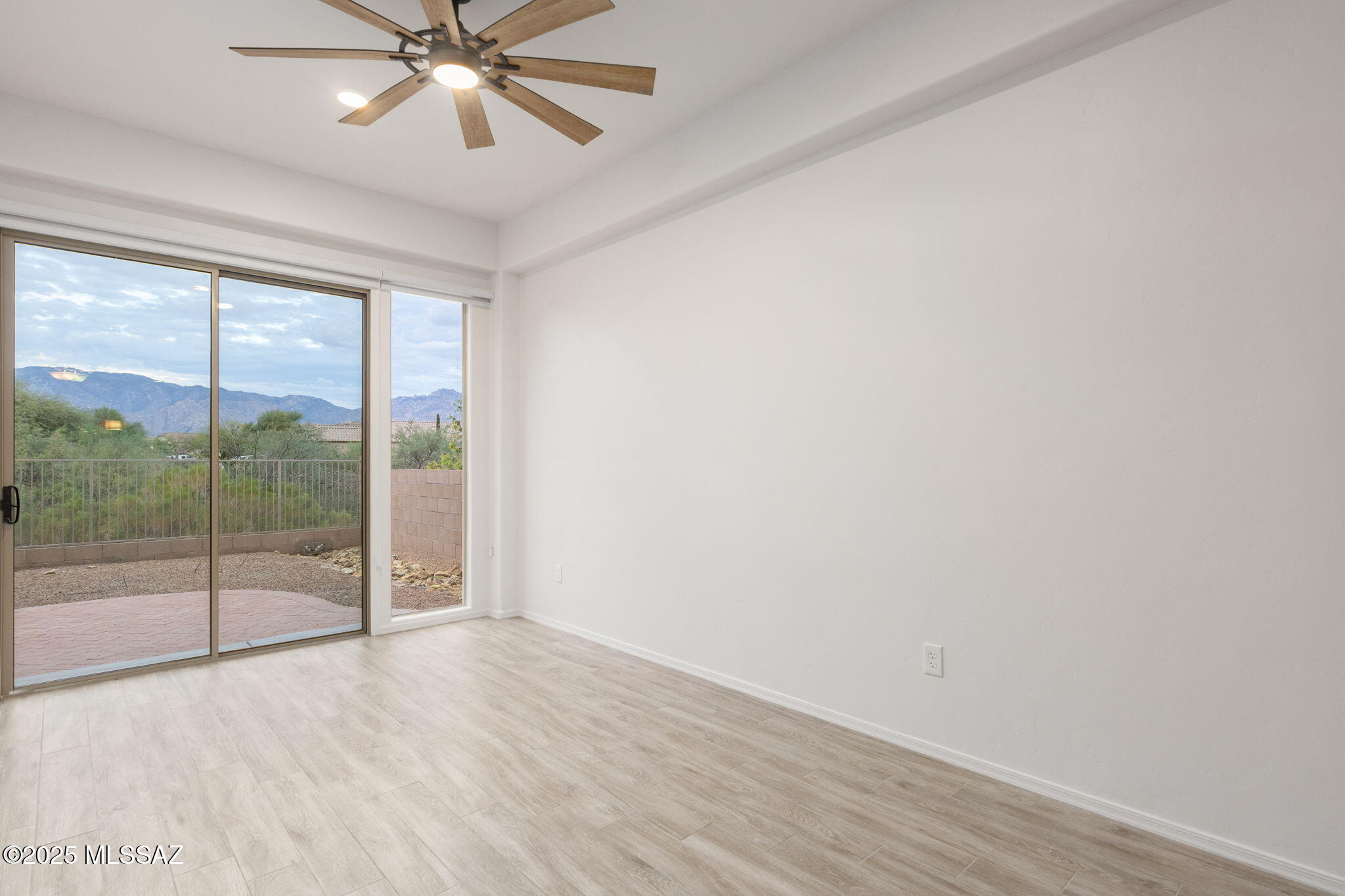 12930 N Topanga Drive