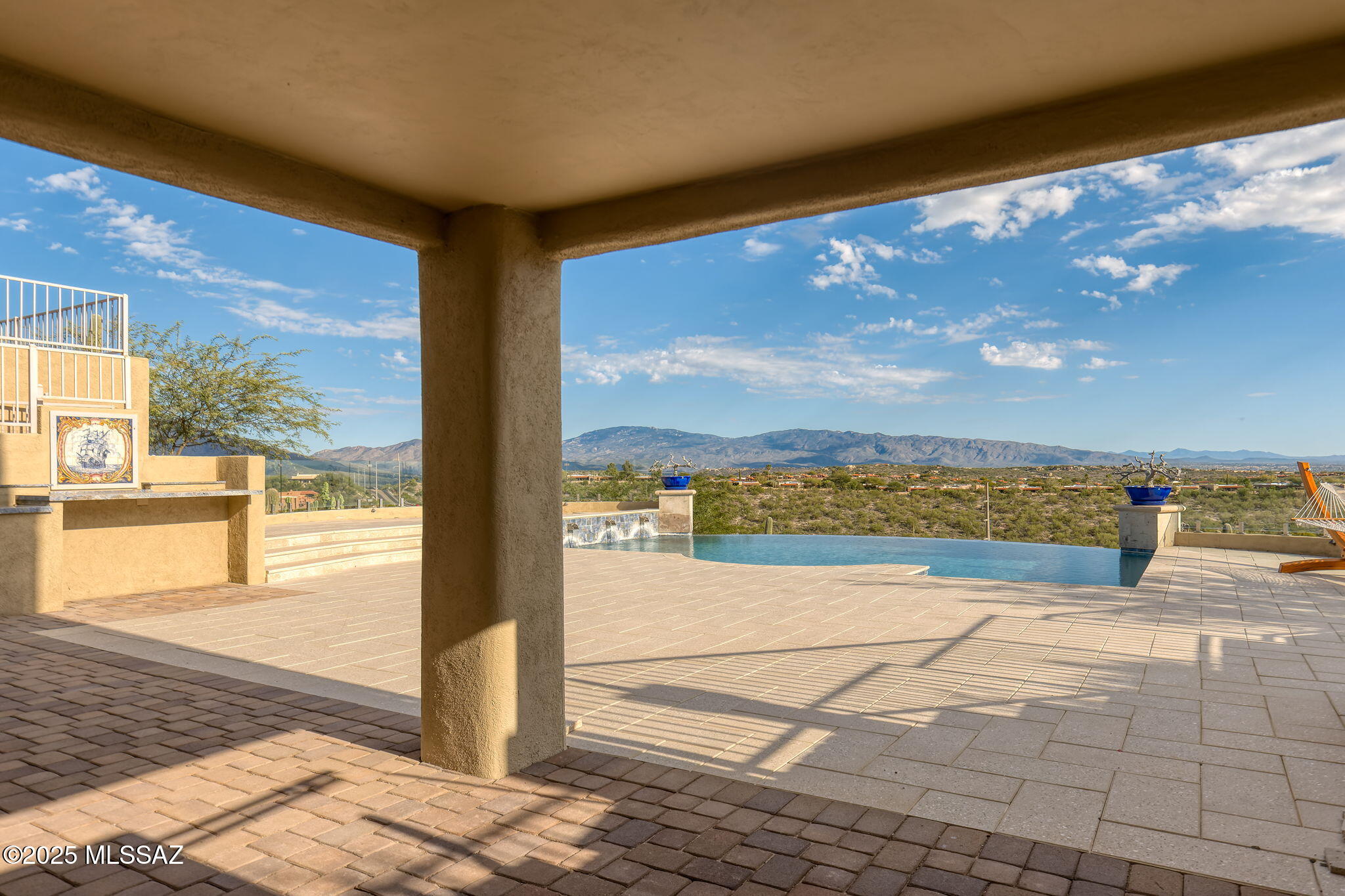 6110 E Paseo Cimarron