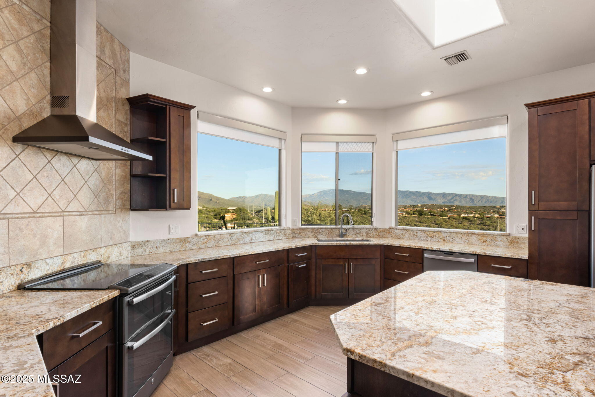 6110 E Paseo Cimarron