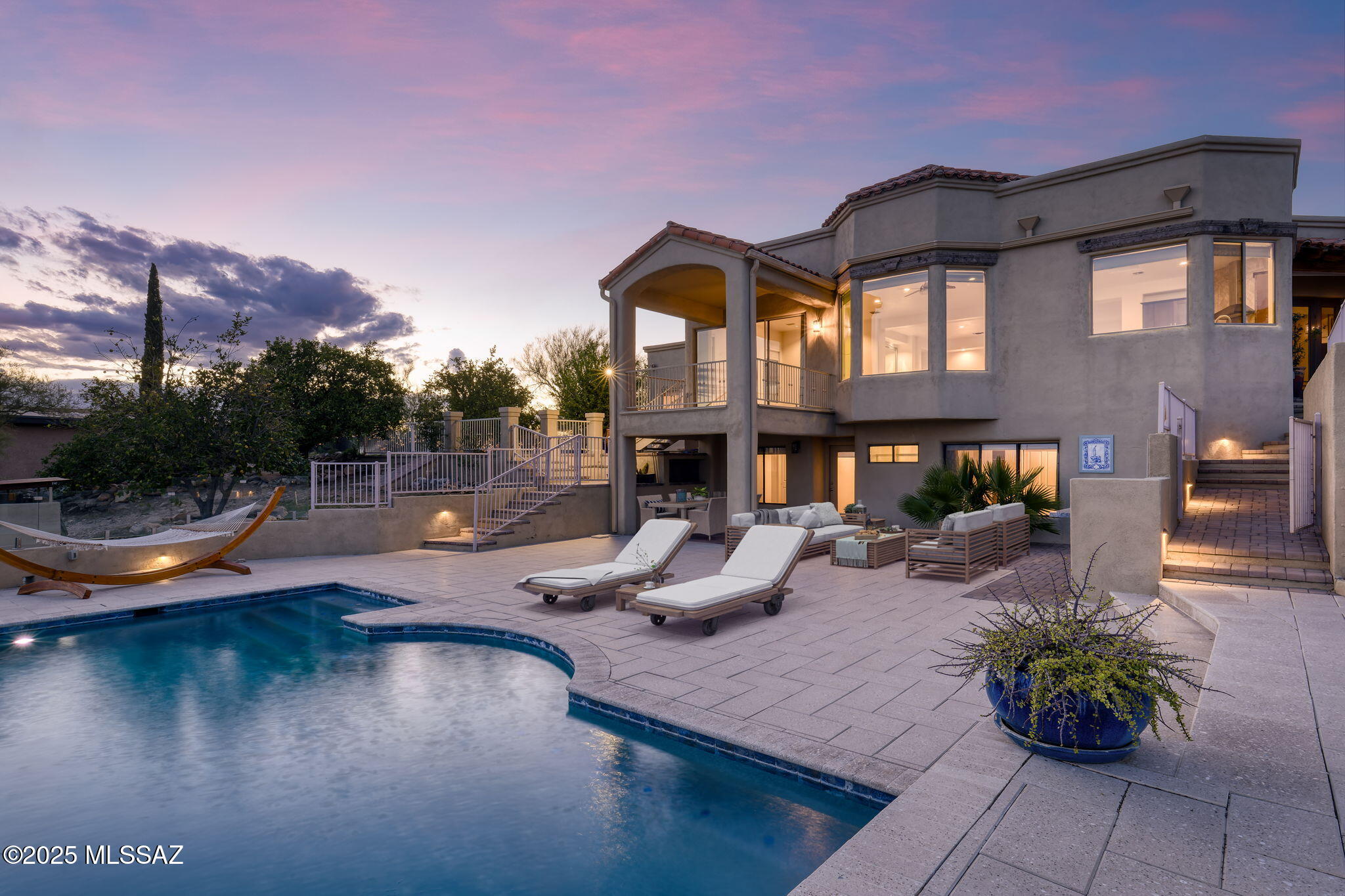 6110 E Paseo Cimarron