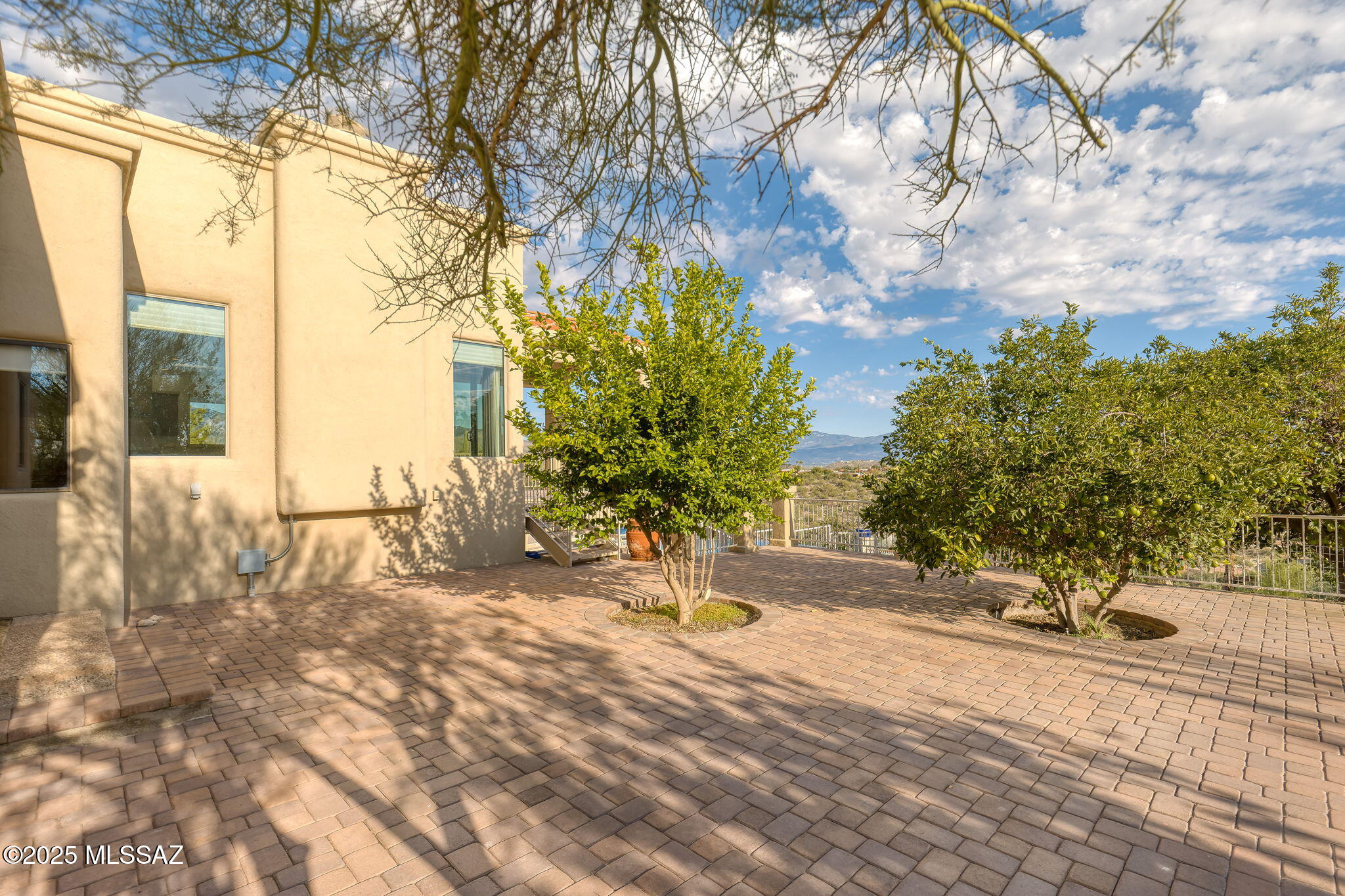 6110 E Paseo Cimarron